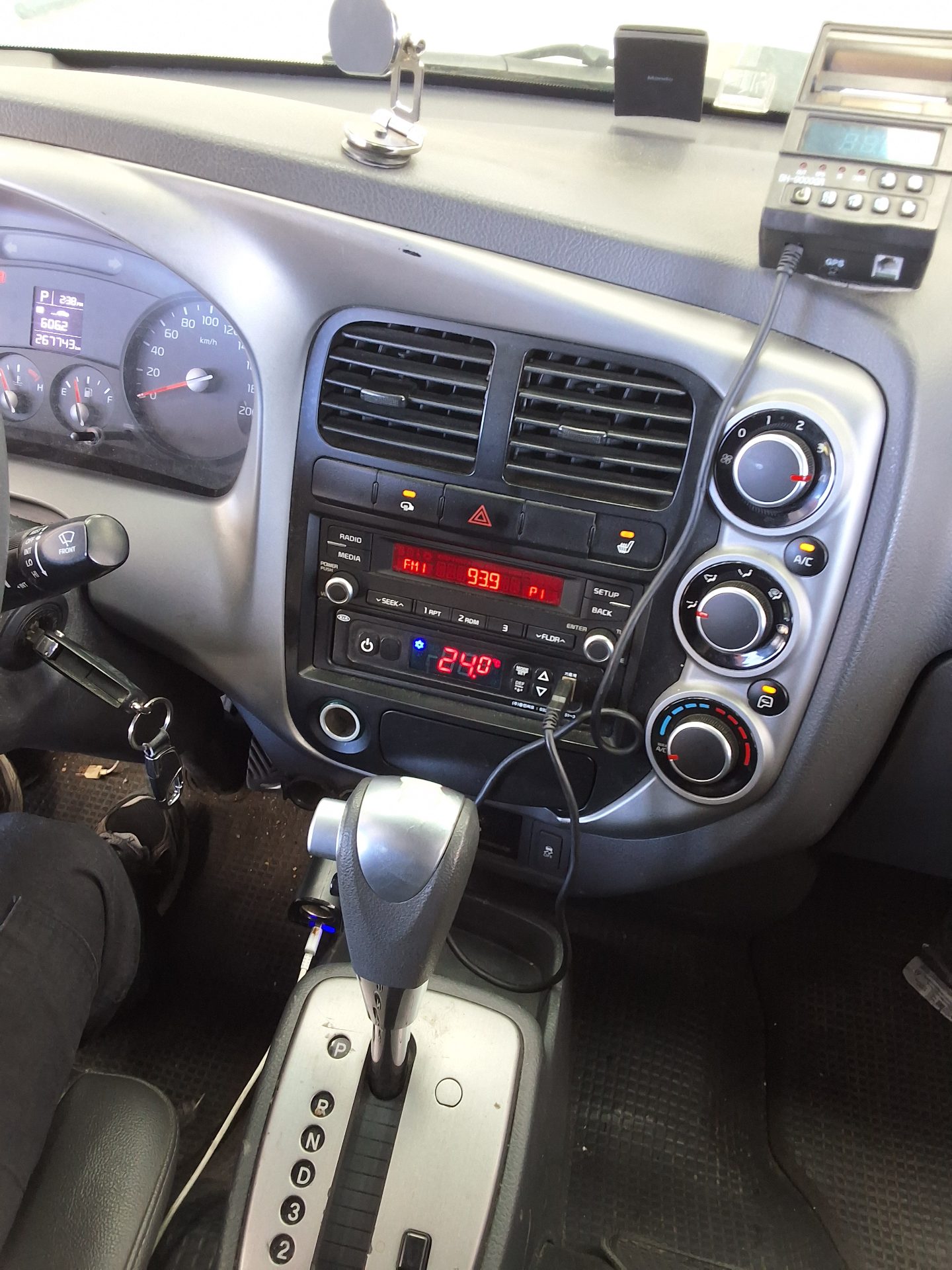 KIA BONGO III CARGO FREEZER BOX TRUCK 1 TON KING CAB 2018 - zdjęcie 15