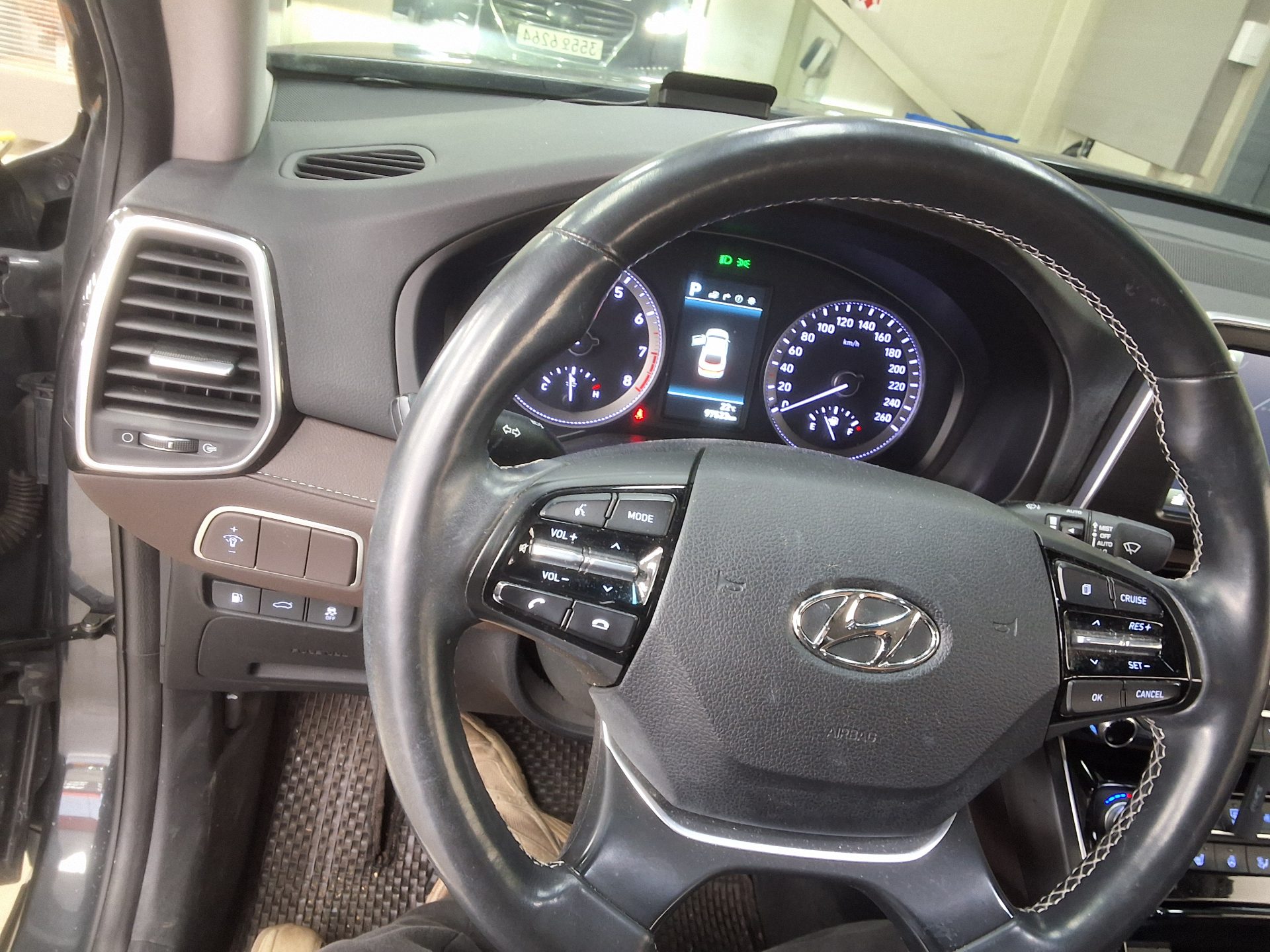 HYUNDAI GRANDEUR IG 3.0 LPi RENTAL CAR EXCLUSIVE 2018 - zdjęcie 23