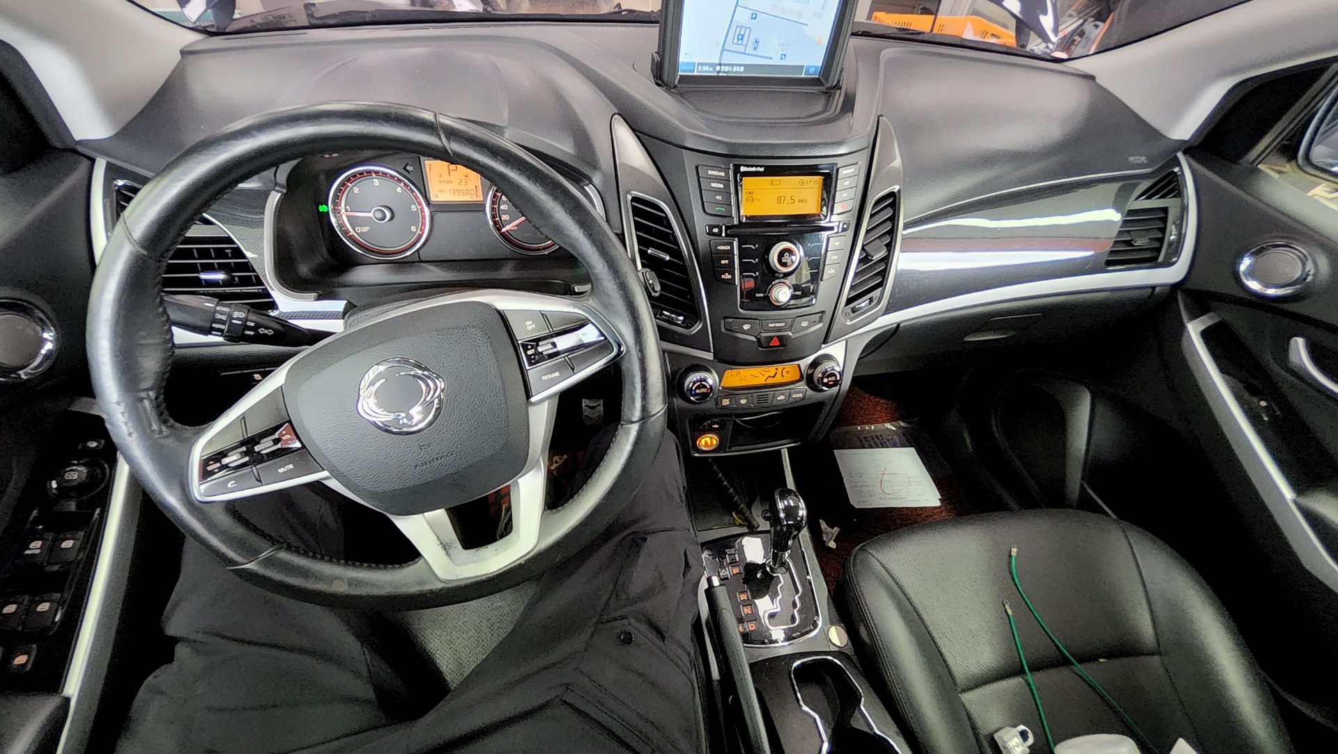 KG MOBILITY (SSANGYONG) NEW STYLE KORANDO C 2.2 2WD EXTREME EDITION 2017 - zdjęcie 11
