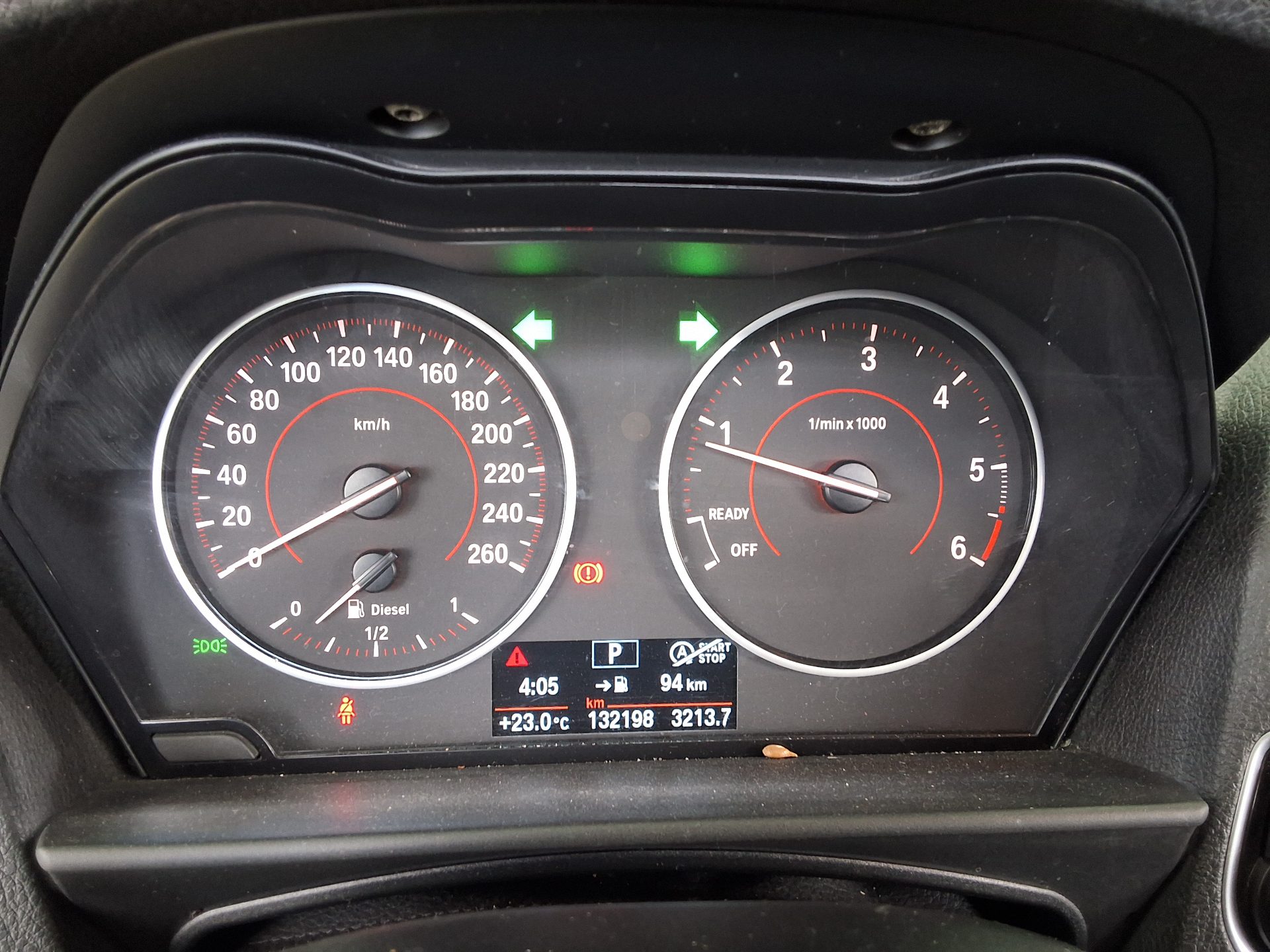 BMW 1 SERIES (2ND GEN) 5-DOOR 120d SPORT LINE 2014 - zdjęcie 9