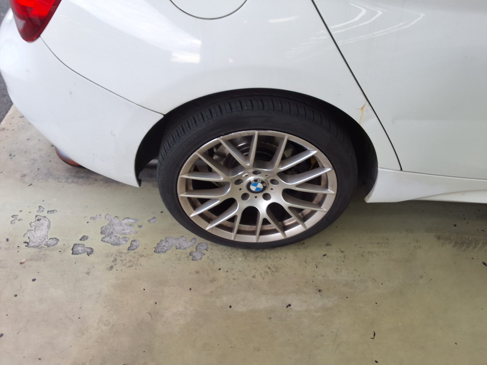 BMW 1 SERIES (2ND GEN) 5-DOOR 120d SPORT LINE 2014 - zdjęcie 25