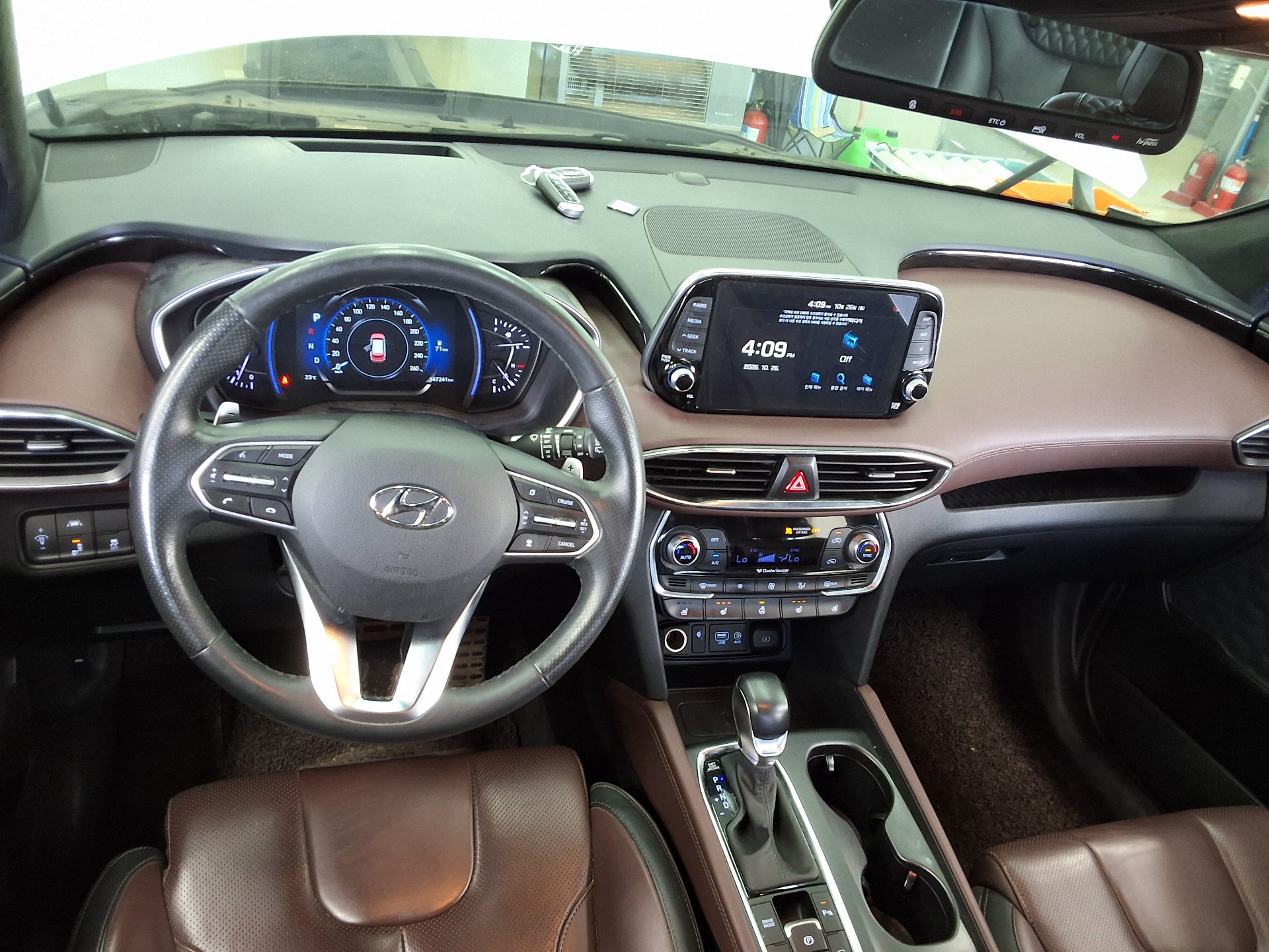 HYUNDAI SANTA FE (TM) R2.2 2WD INSPIRATION 2020 - zdjęcie 11