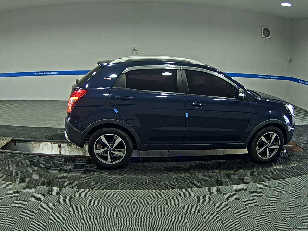 KG MOBILITY (SSANGYONG) NEW STYLE KORANDO C 2.2 2WD EXTREME EDITION 2017 - zdjęcie 4