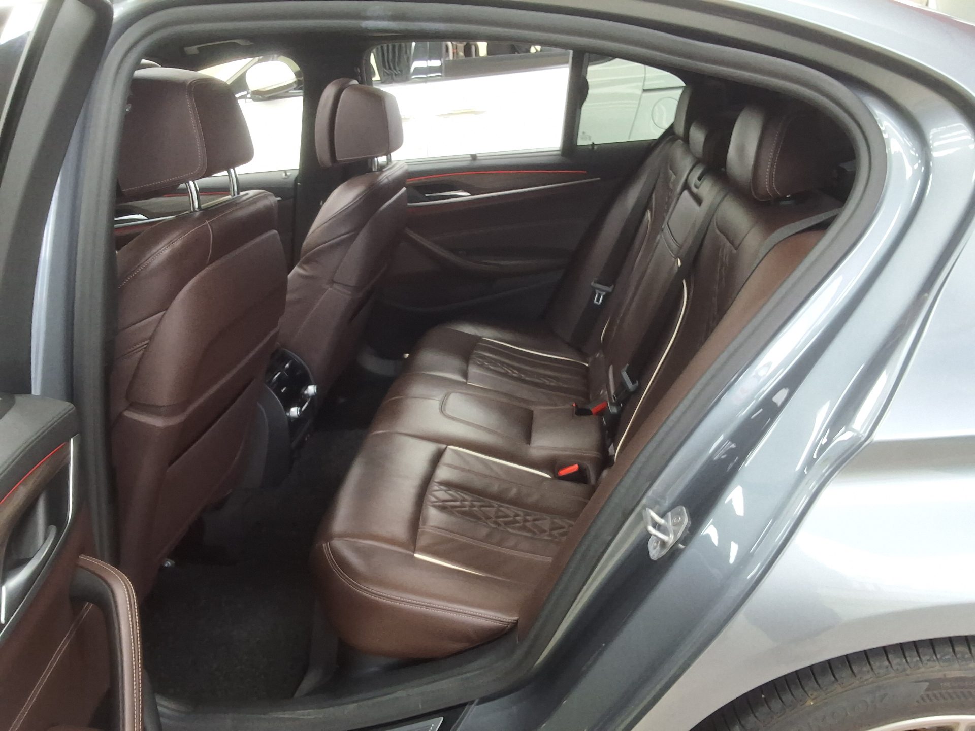BMW 5 SERIES (7TH GEN) 520d M SPORT PACK PLUS 2020 - zdjęcie 13