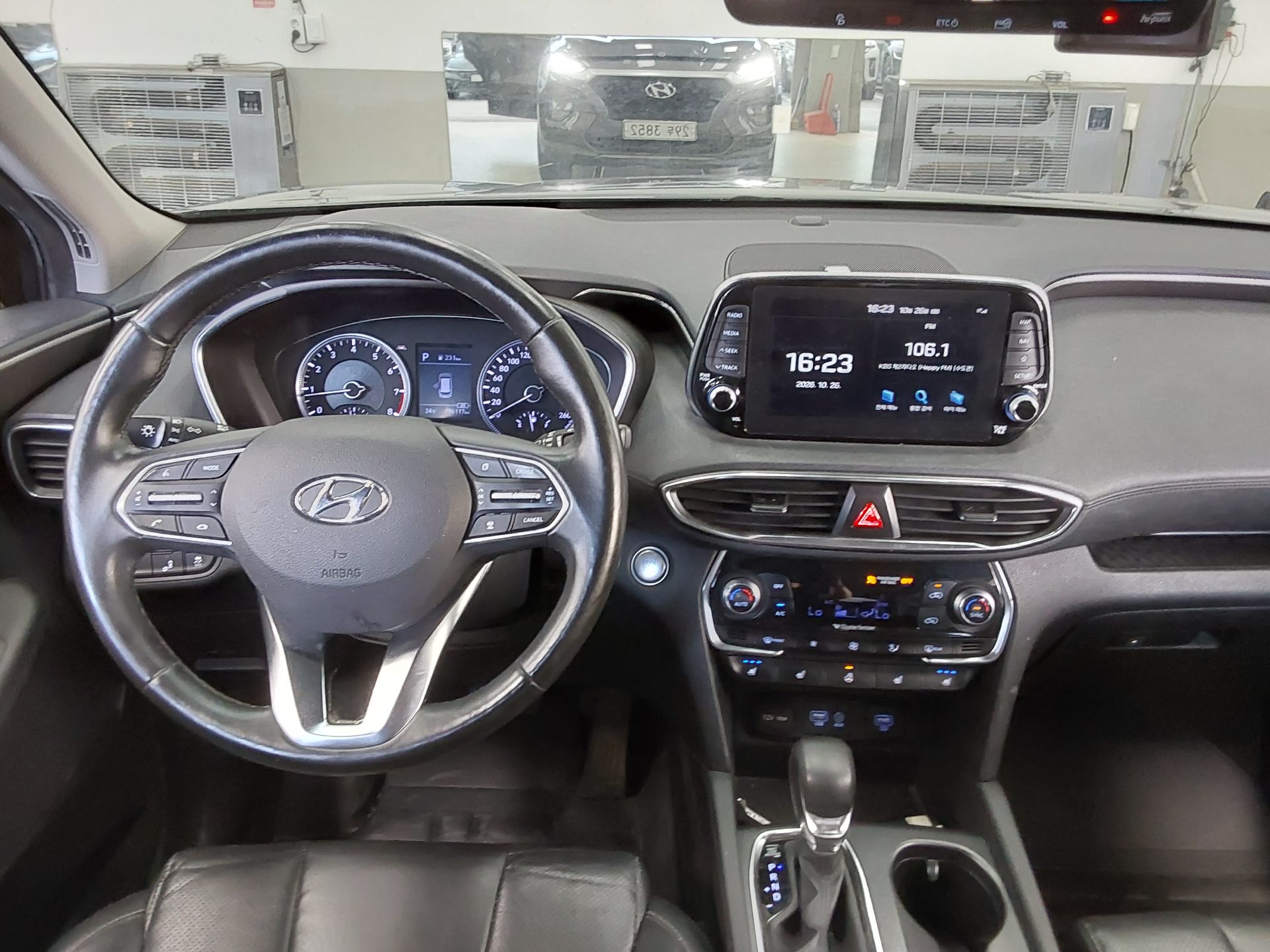 HYUNDAI SANTA FE (TM) 2.0T GDi 2WD PREMIUM 2019 - zdjęcie 11