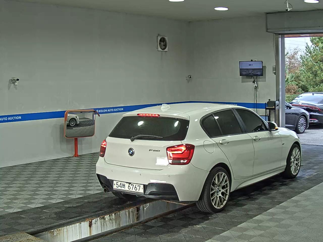 BMW 1 SERIES (2ND GEN) 5-DOOR 120d SPORT LINE 2014 - zdjęcie 5