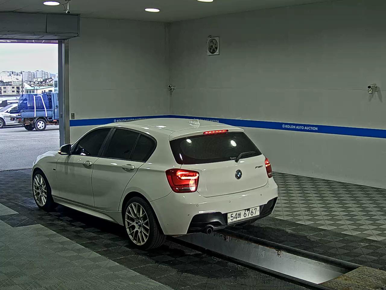 BMW 1 SERIES (2ND GEN) 5-DOOR 120d SPORT LINE 2014 - zdjęcie 6