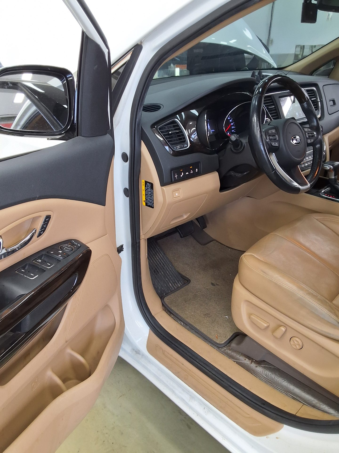 KIA THE NEW CARNIVAL 9-SEATER DIESEL NOBLESSE SPECIAL 2020 - zdjęcie 10