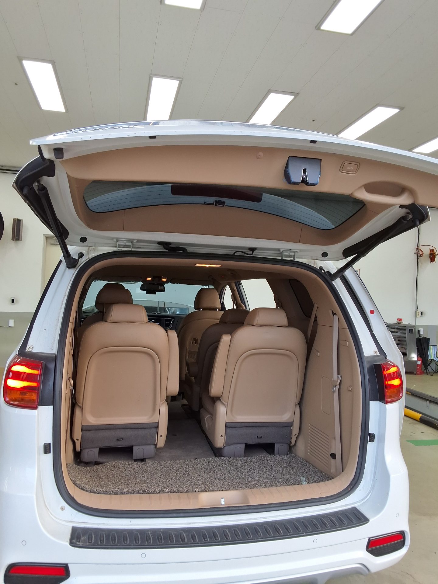 KIA THE NEW CARNIVAL 9-SEATER DIESEL NOBLESSE SPECIAL 2020 - zdjęcie 15