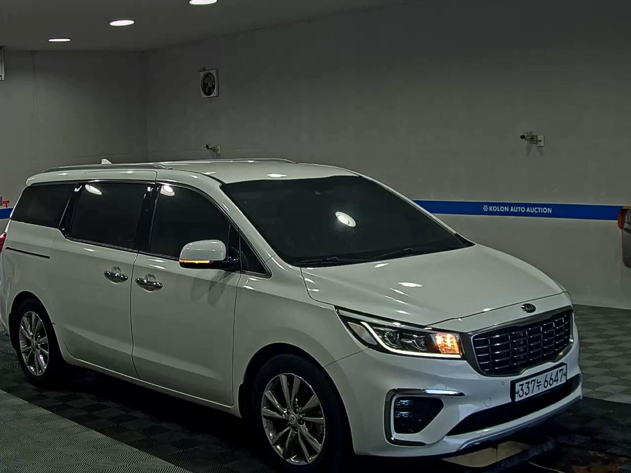 KIA THE NEW CARNIVAL 9-SEATER DIESEL NOBLESSE SPECIAL 2020 - zdjęcie 3