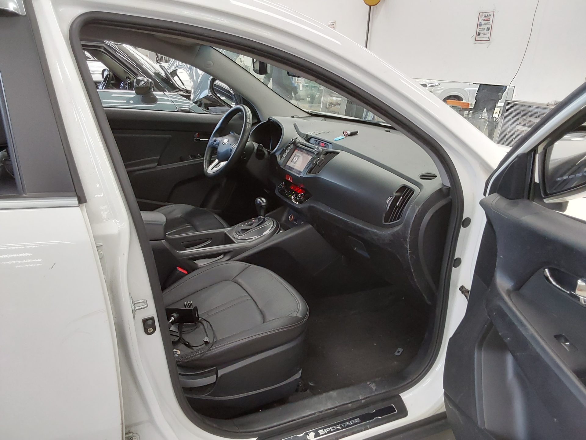 KIA SPORTAGE R DIESEL R2.0 2WD TLX PREMIUM 2011 - zdjęcie 14