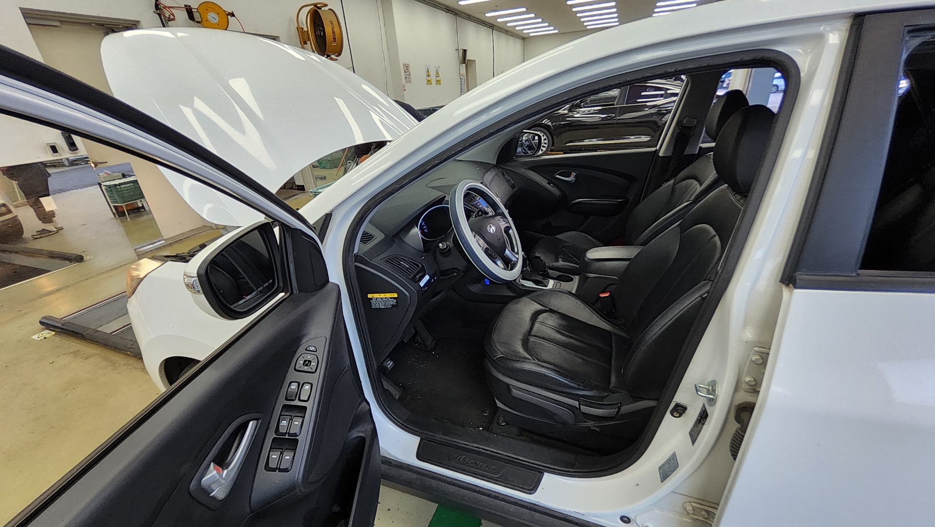 HYUNDAI NEW TUCSON ix DIESEL R2.0 2WD SMART SPECIAL 2014 - zdjęcie 10