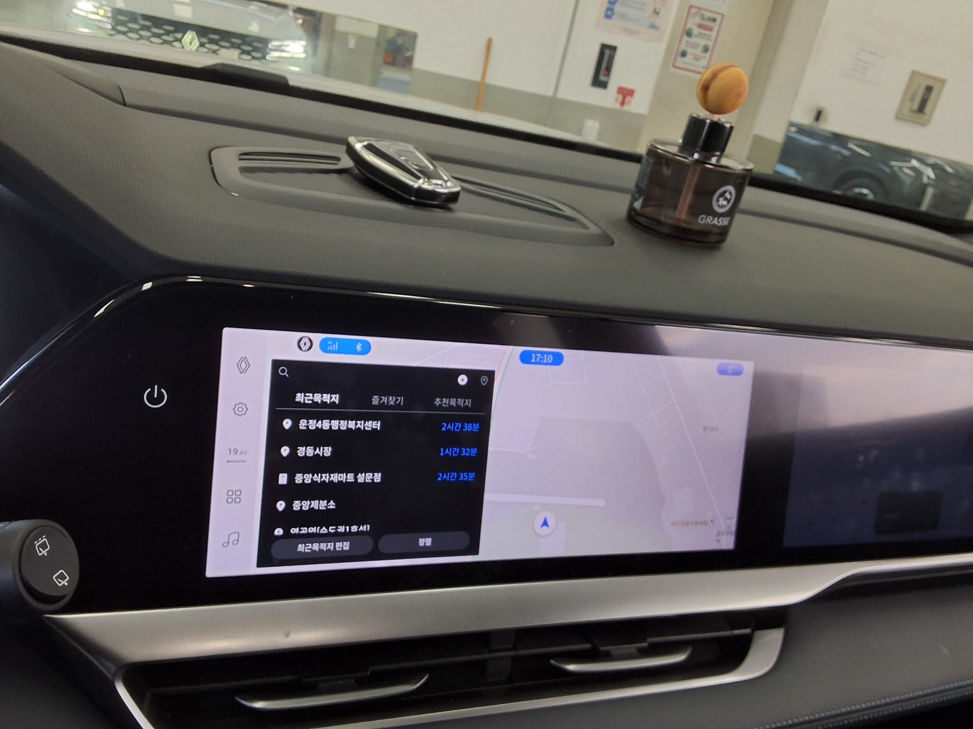 RENAULT (SAMSUNG) GRAND KOLEOS HYBRID 1.5 HEV ICONIC 2025 - zdjęcie 17