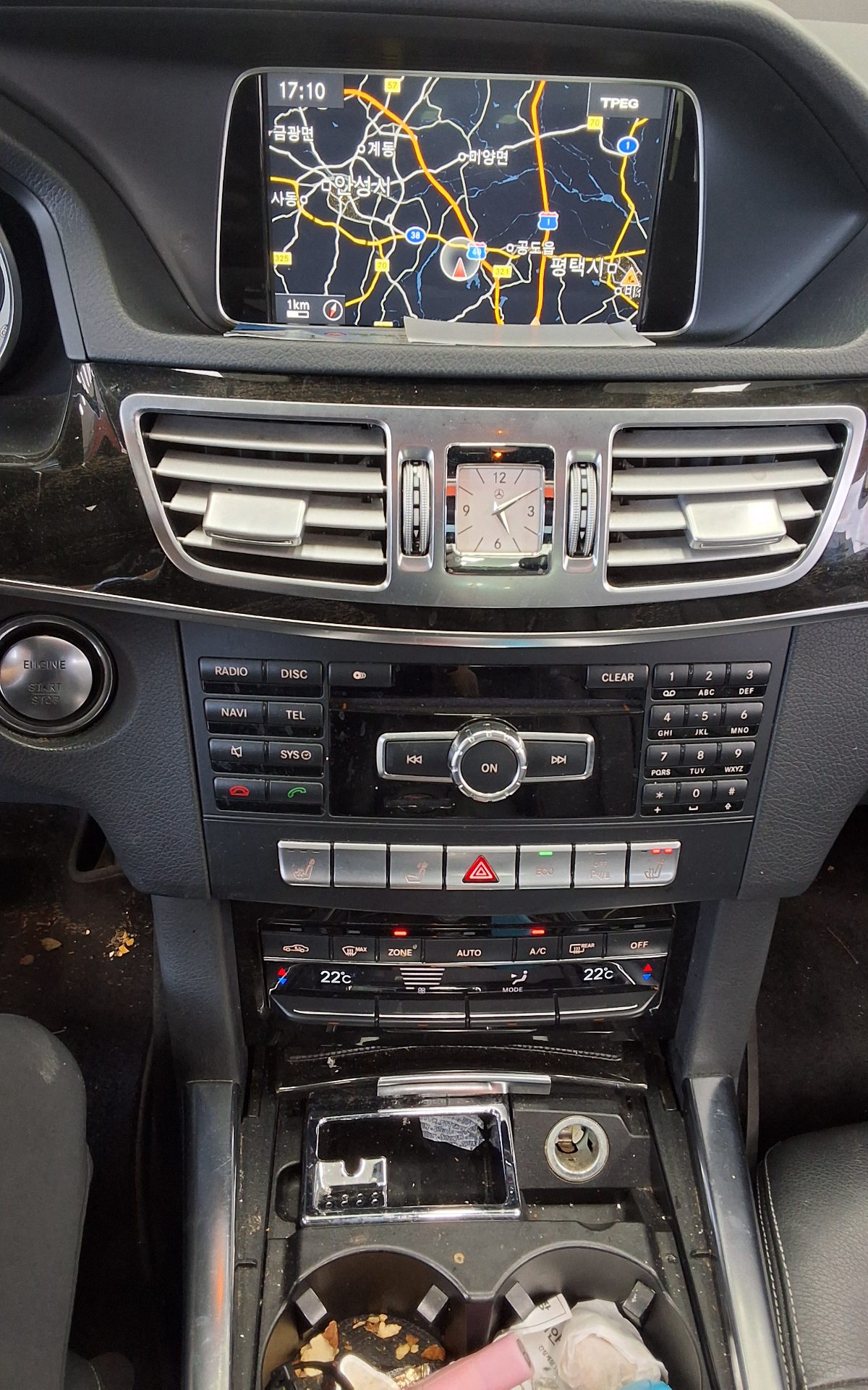 MERCEDES-BENZ E-CLASS (4TH GEN) E250 CDI 4MATIC 2014 - zdjęcie 18