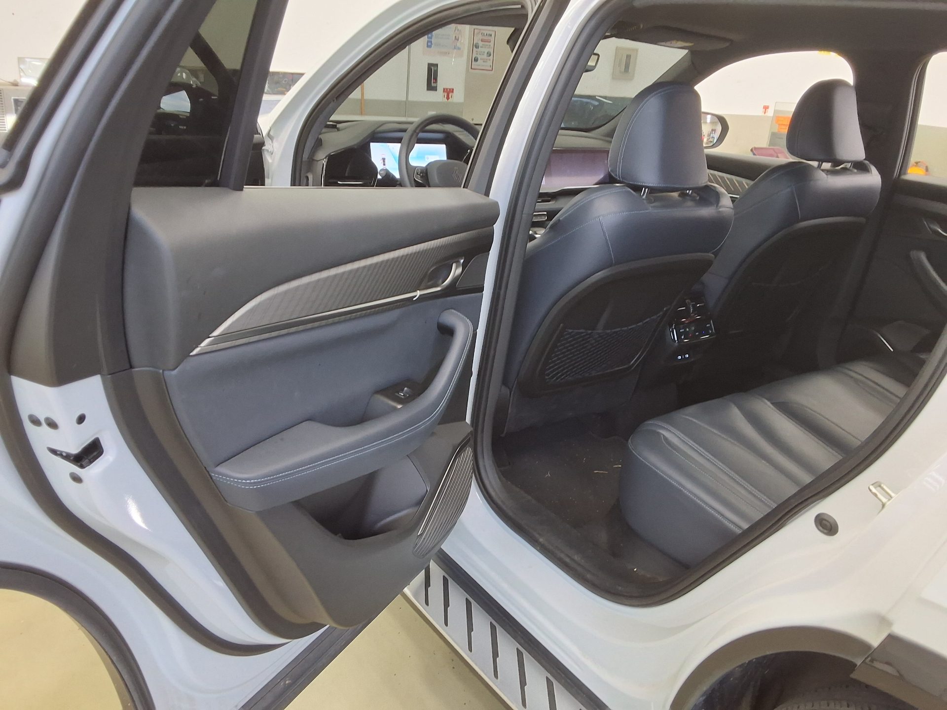 RENAULT (SAMSUNG) GRAND KOLEOS HYBRID 1.5 HEV ICONIC 2025 - zdjęcie 12