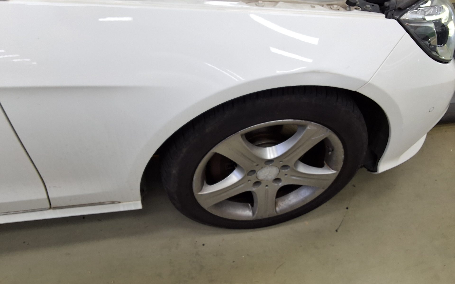 MERCEDES-BENZ E-CLASS (4TH GEN) E250 CDI 4MATIC 2014 - zdjęcie 26