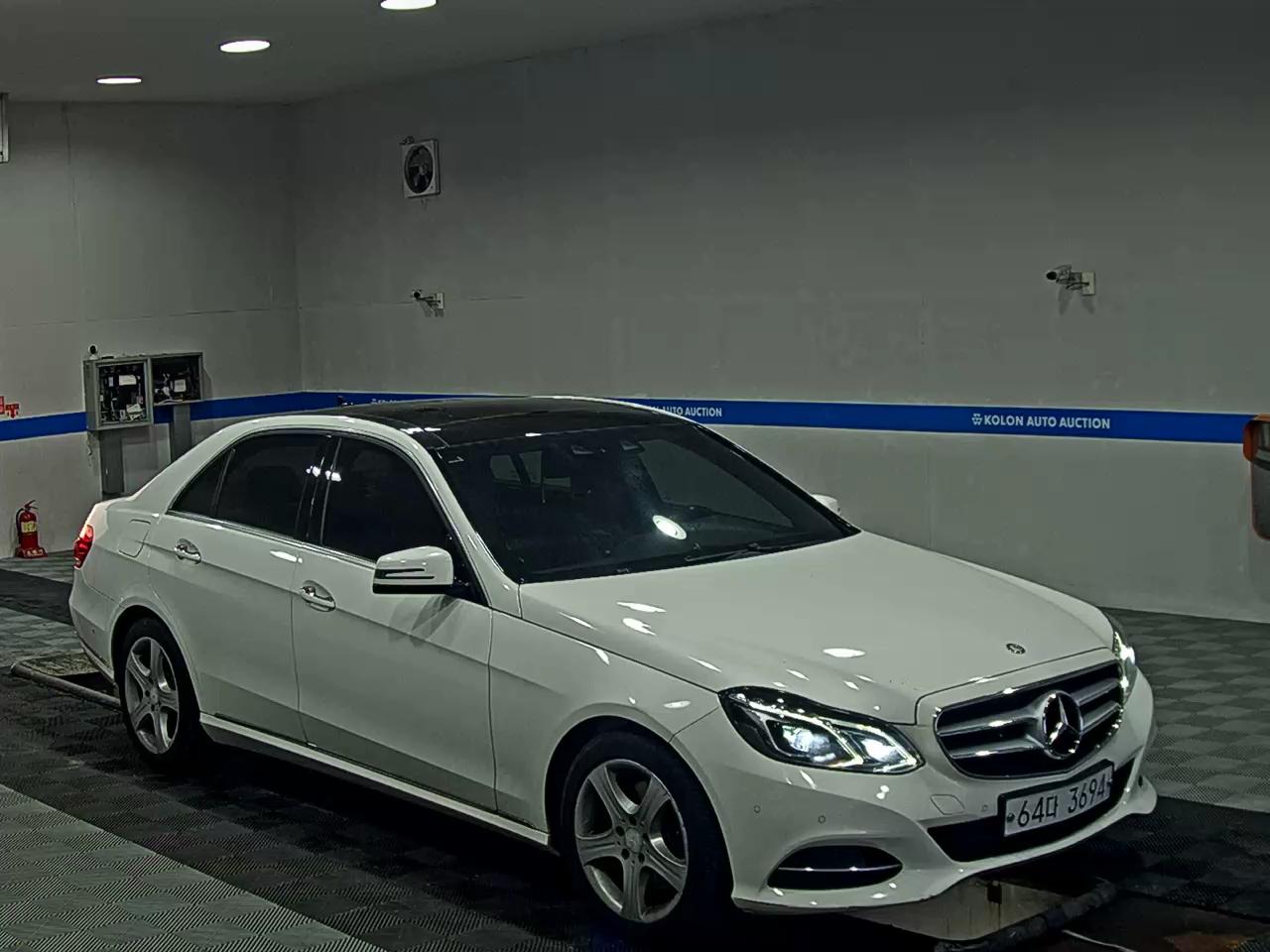 MERCEDES-BENZ E-CLASS (4TH GEN) E250 CDI 4MATIC 2014 - zdjęcie 3
