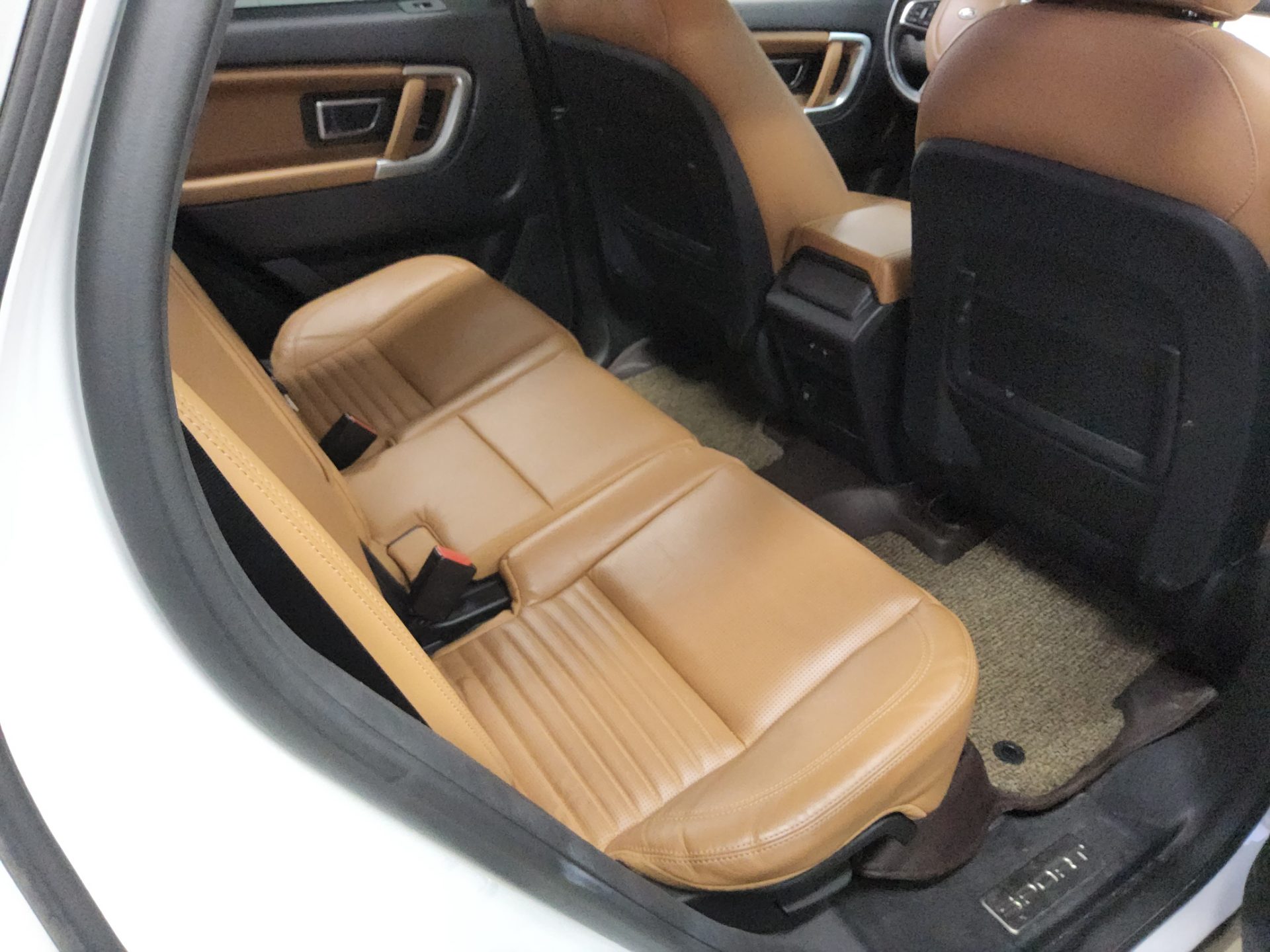LAND ROVER DISCOVERY SPORT 2.0 TD4 HSE LUXURY 2018 - zdjęcie 13