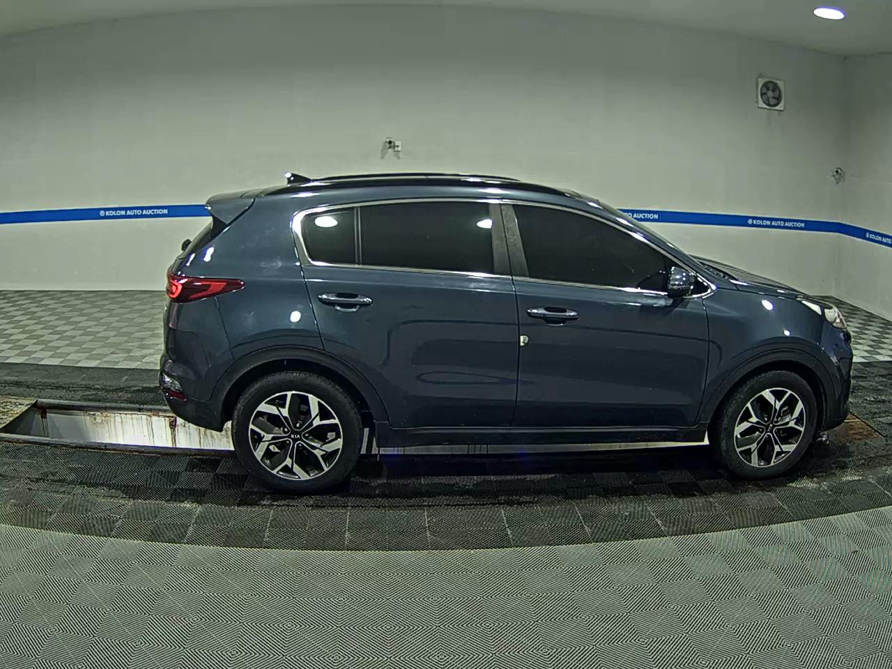KIA SPORTAGE THE BOLD 1.6 DIESEL 2WD PRESTIGE 2019 - zdjęcie 4