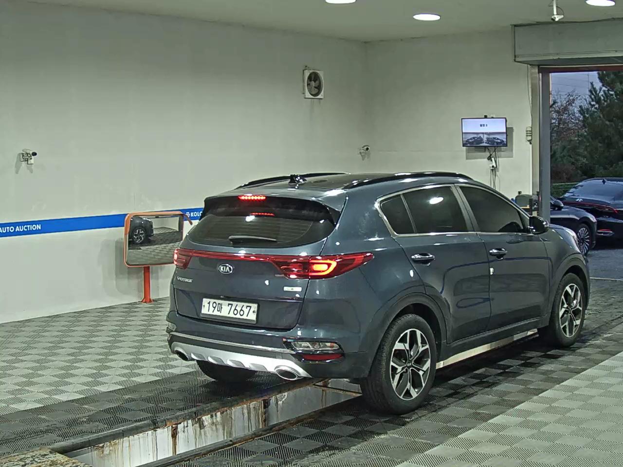 KIA SPORTAGE THE BOLD 1.6 DIESEL 2WD PRESTIGE 2019 - zdjęcie 5