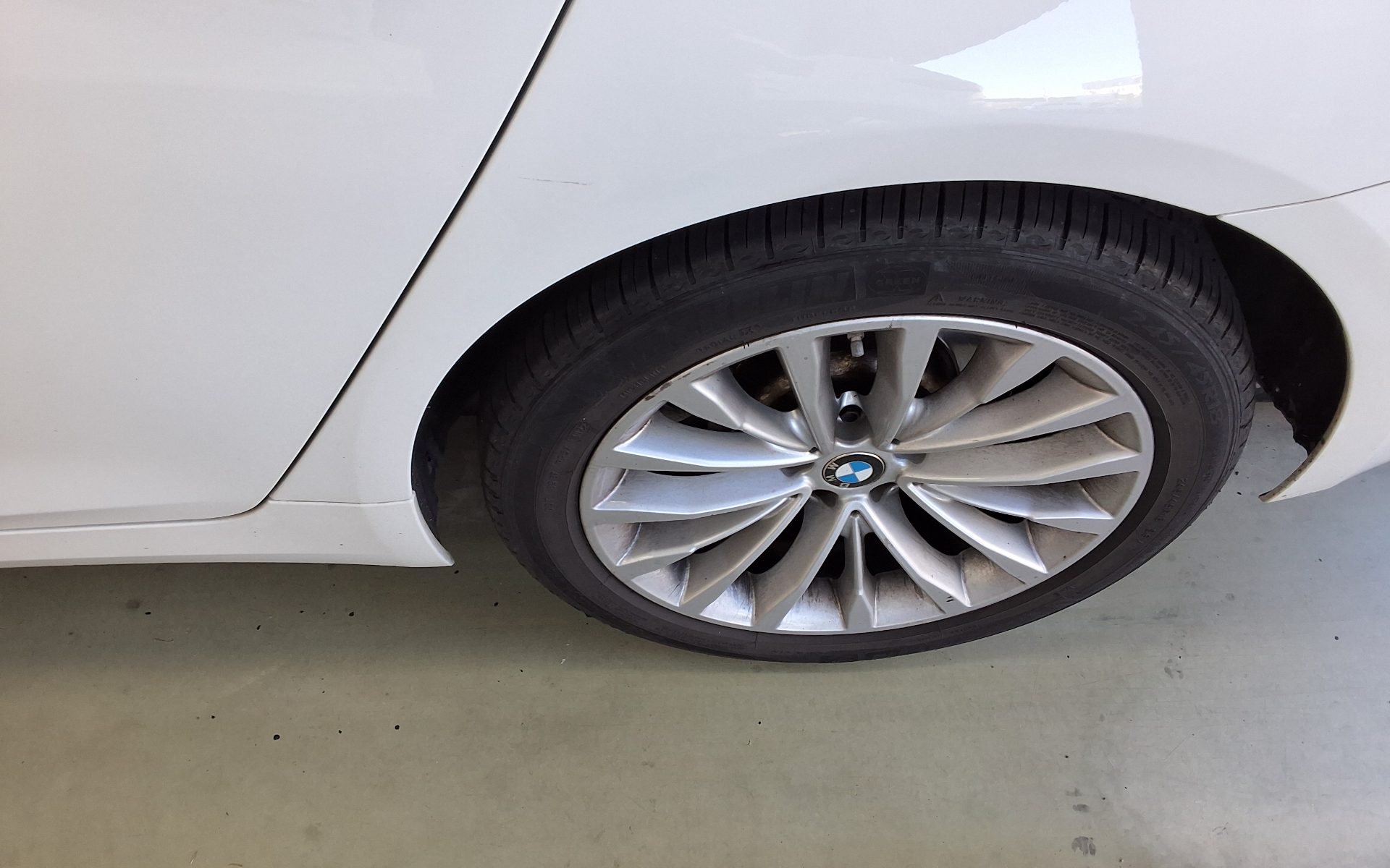 BMW 5 SERIES (7TH GEN) 520d LUXURY LINE SPECIAL 2018 - zdjęcie 25