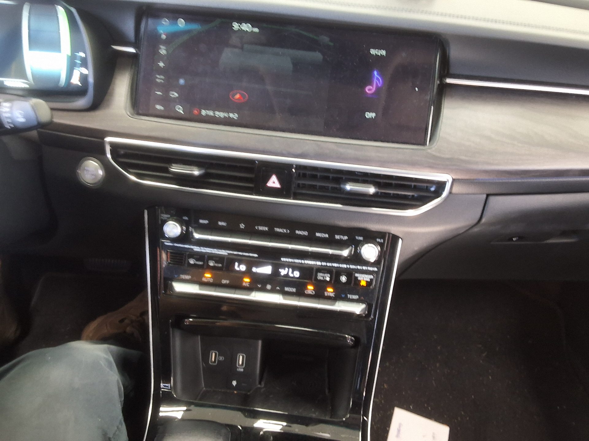 KIA K7 PREMIER HYBRID NOBLESSE 2020 - zdjęcie 24