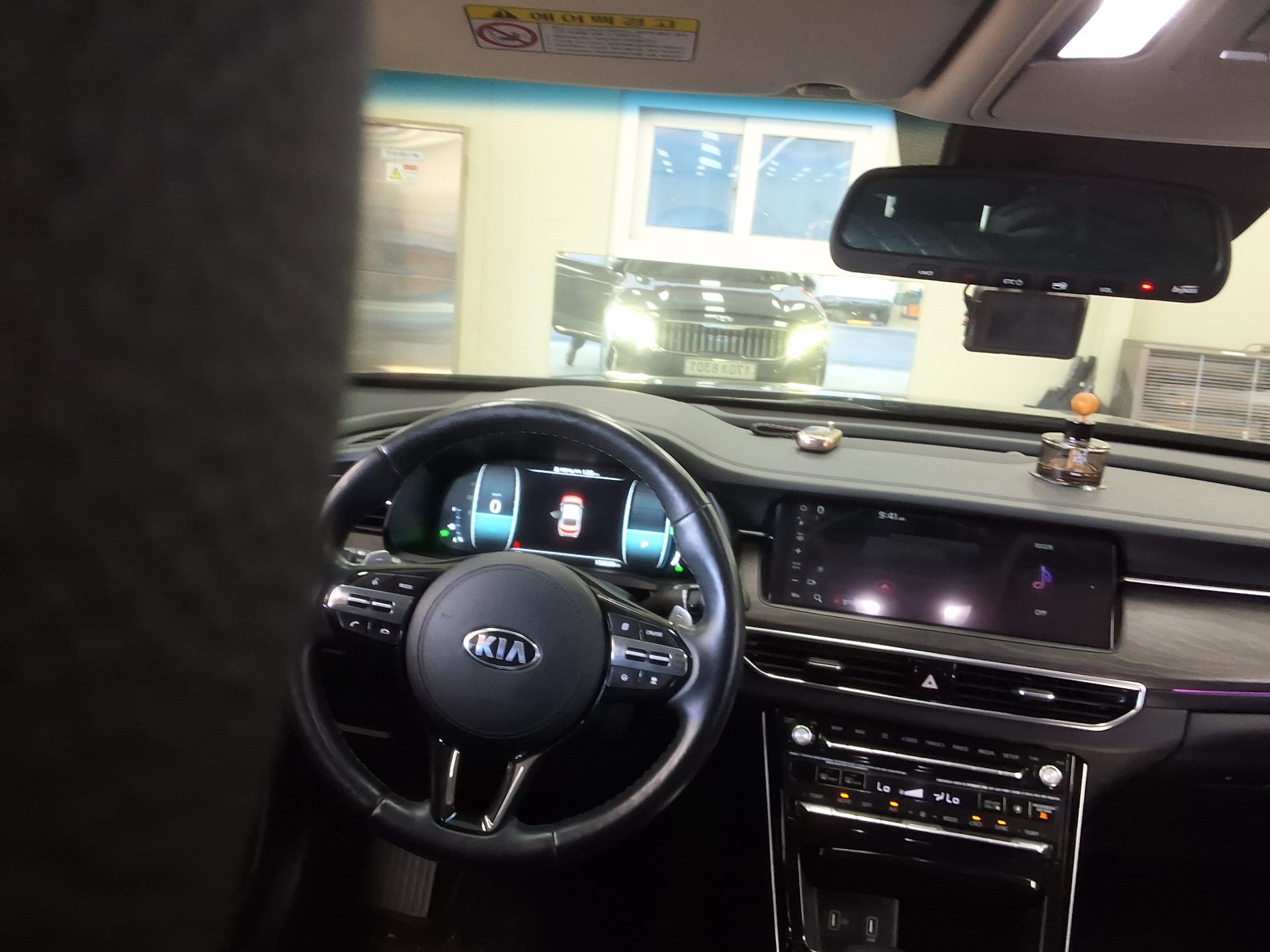 KIA K7 PREMIER HYBRID NOBLESSE 2020 - zdjęcie 12