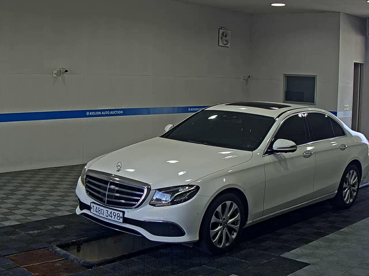 MERCEDES-BENZ E-CLASS (5TH GEN) E300 4MATIC EXCLUSIVE 2020 - zdjęcie 2