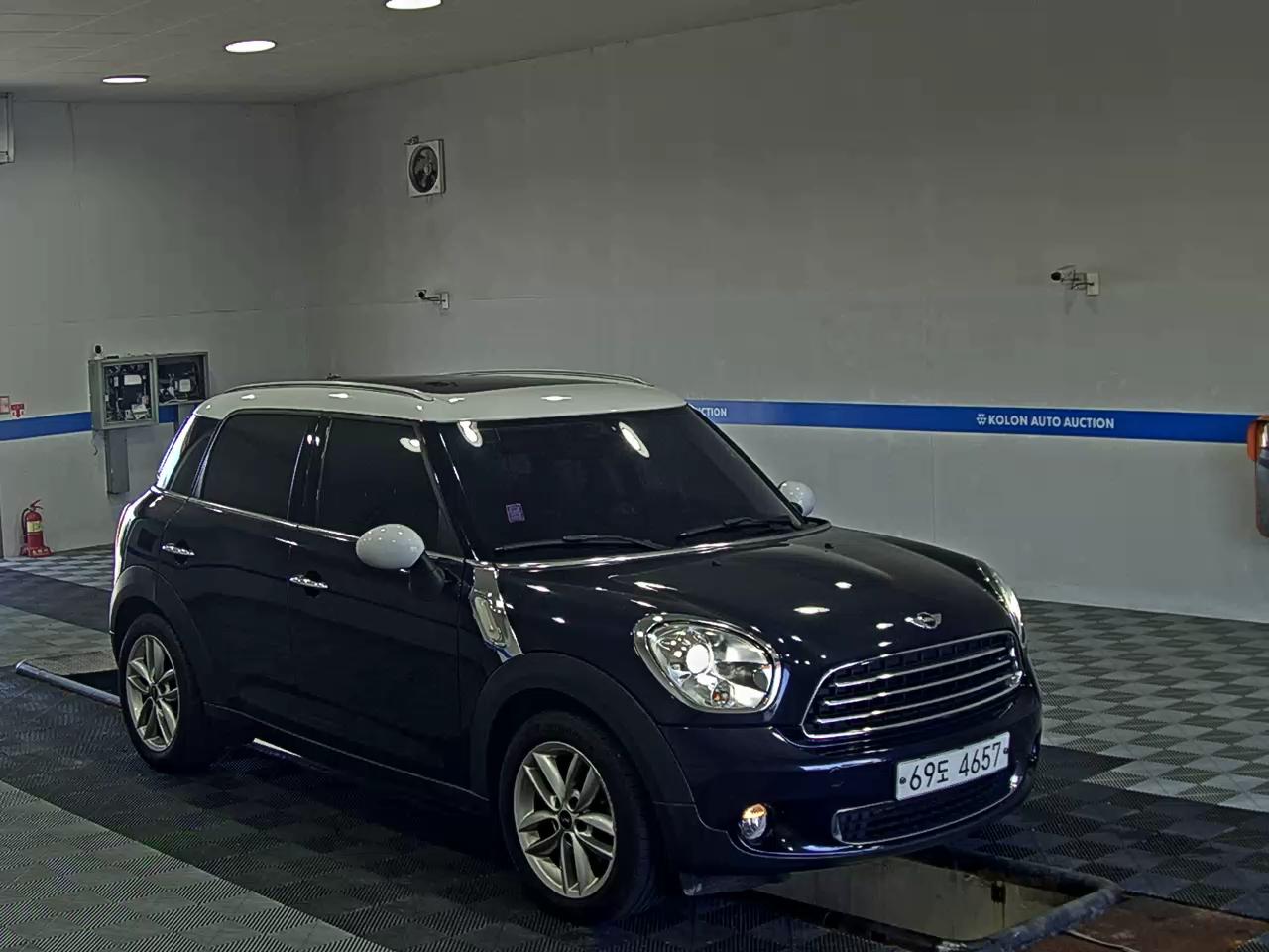 MINI COUNTRYMAN 2.0 D 2014 - zdjęcie 3