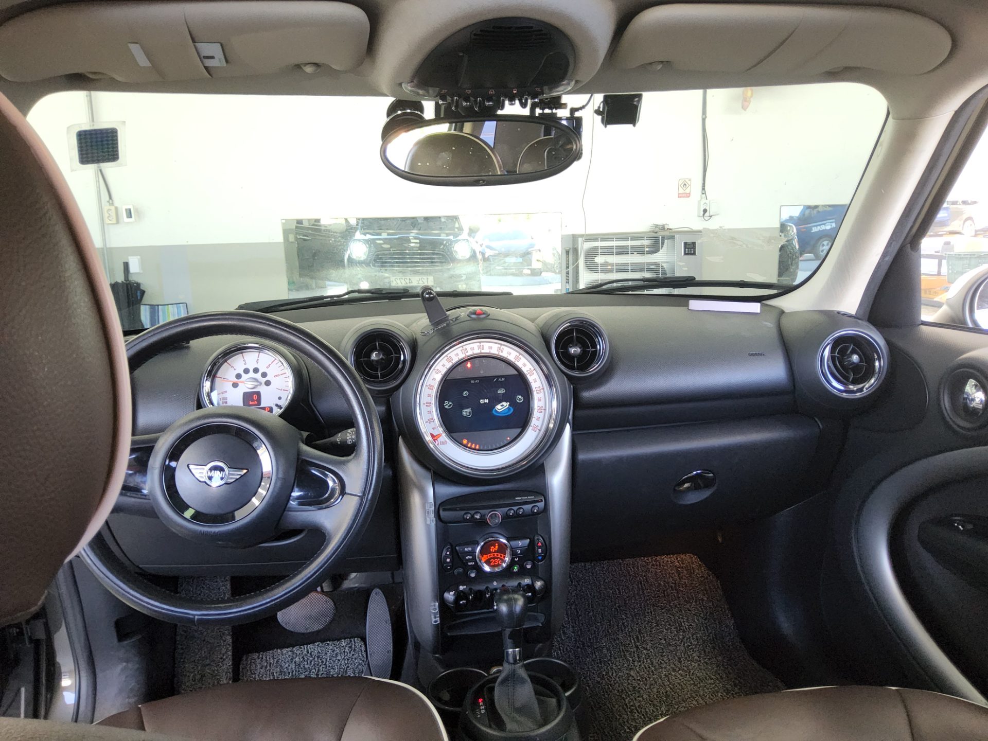 MINI COUNTRYMAN 2.0 D 2013 - zdjęcie 11