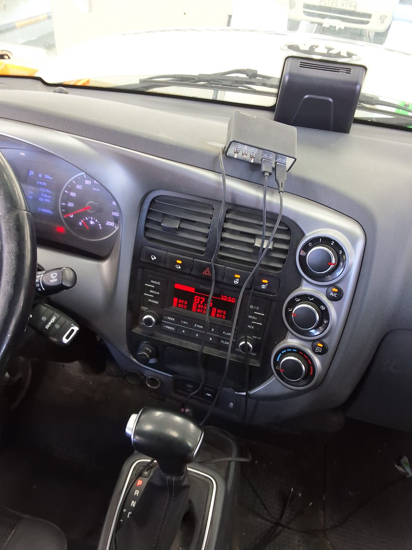KIA THE NEW BONGO III CARGO 1 TON DOUBLE CAB EXTRA LONG WHEELBASE L 2020 - zdjęcie 17