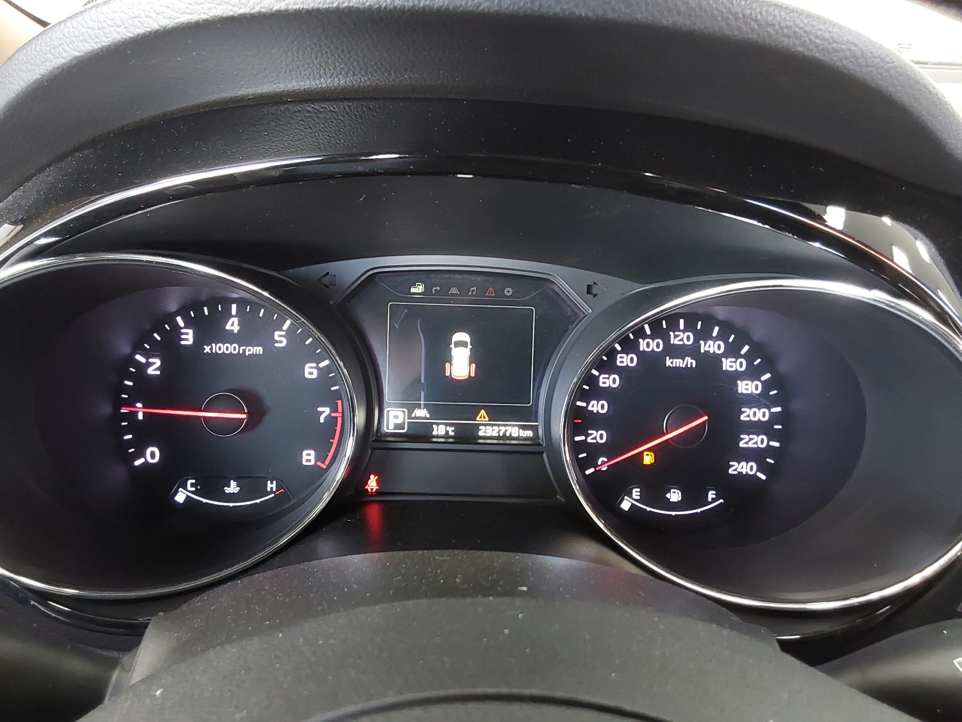 KIA ALL NEW CARNIVAL HI-LIMOUSINE GASOLINE 7-SEATER PRESIDENT 2016 - zdjęcie 9