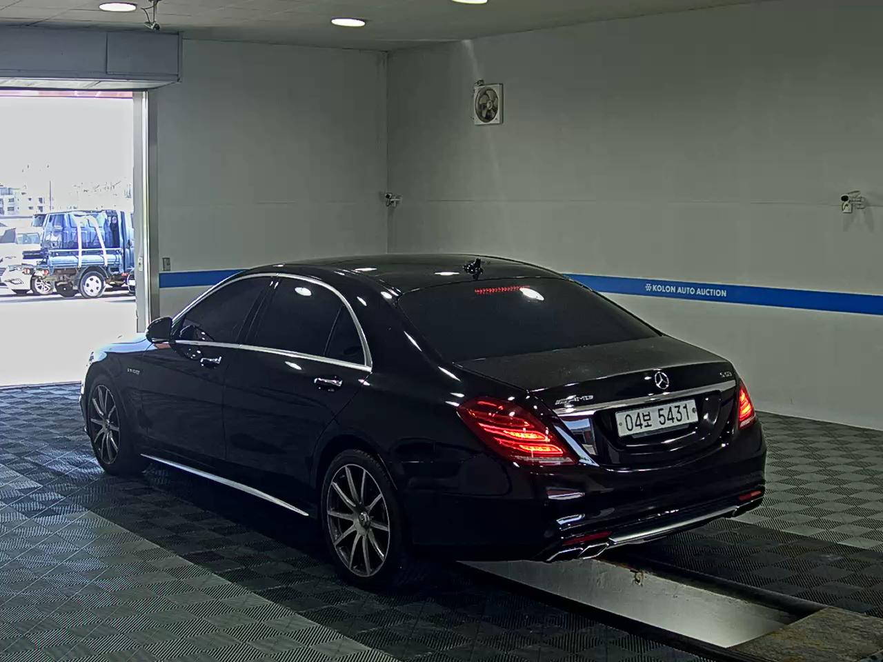 MERCEDES-BENZ S-CLASS (6TH GEN) S63L AMG 4MATIC 2016 - zdjęcie 6
