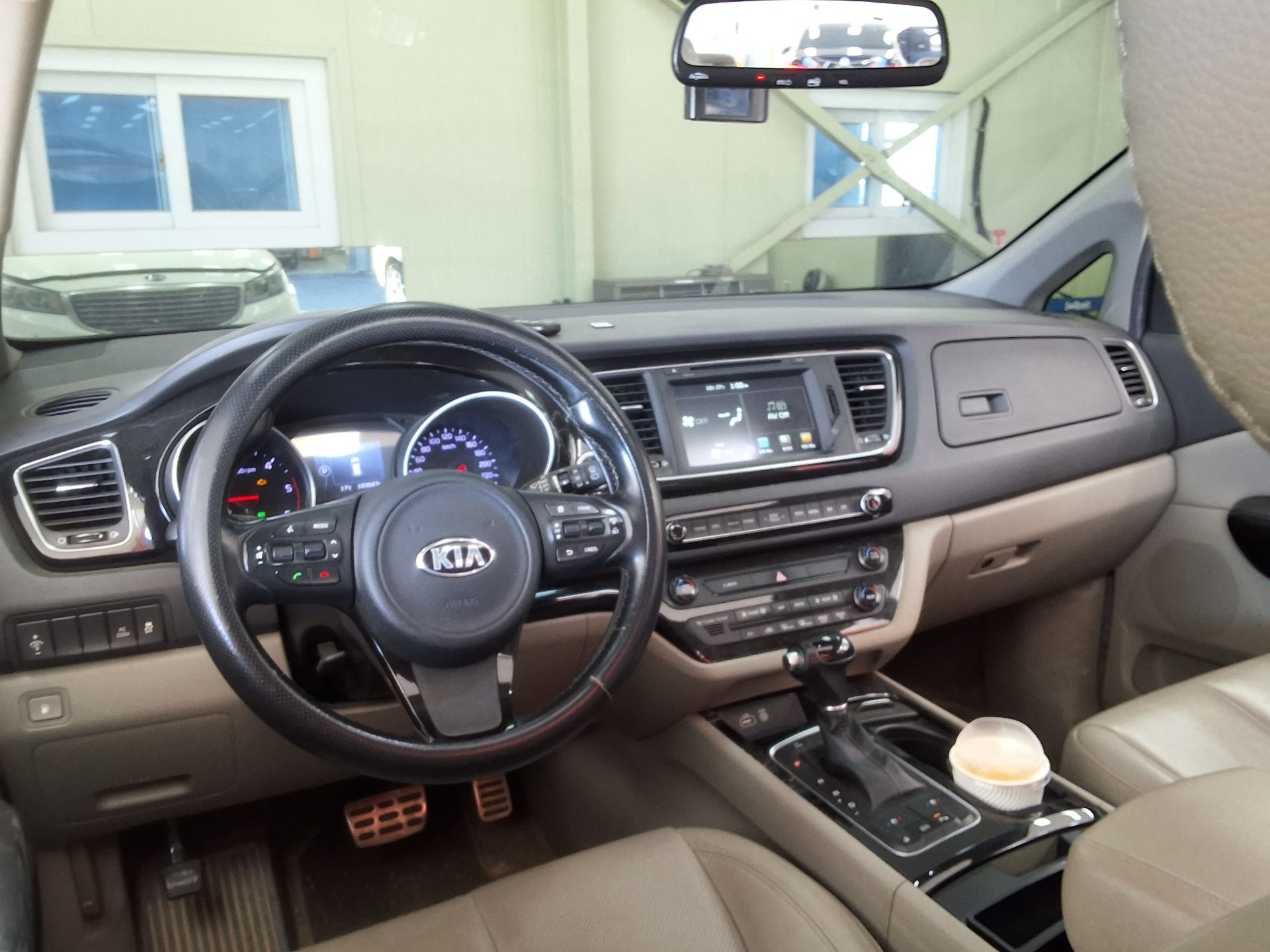 KIA ALL NEW CARNIVAL 9-SEATER DIESEL NOBLESSE 2015 - zdjęcie 12