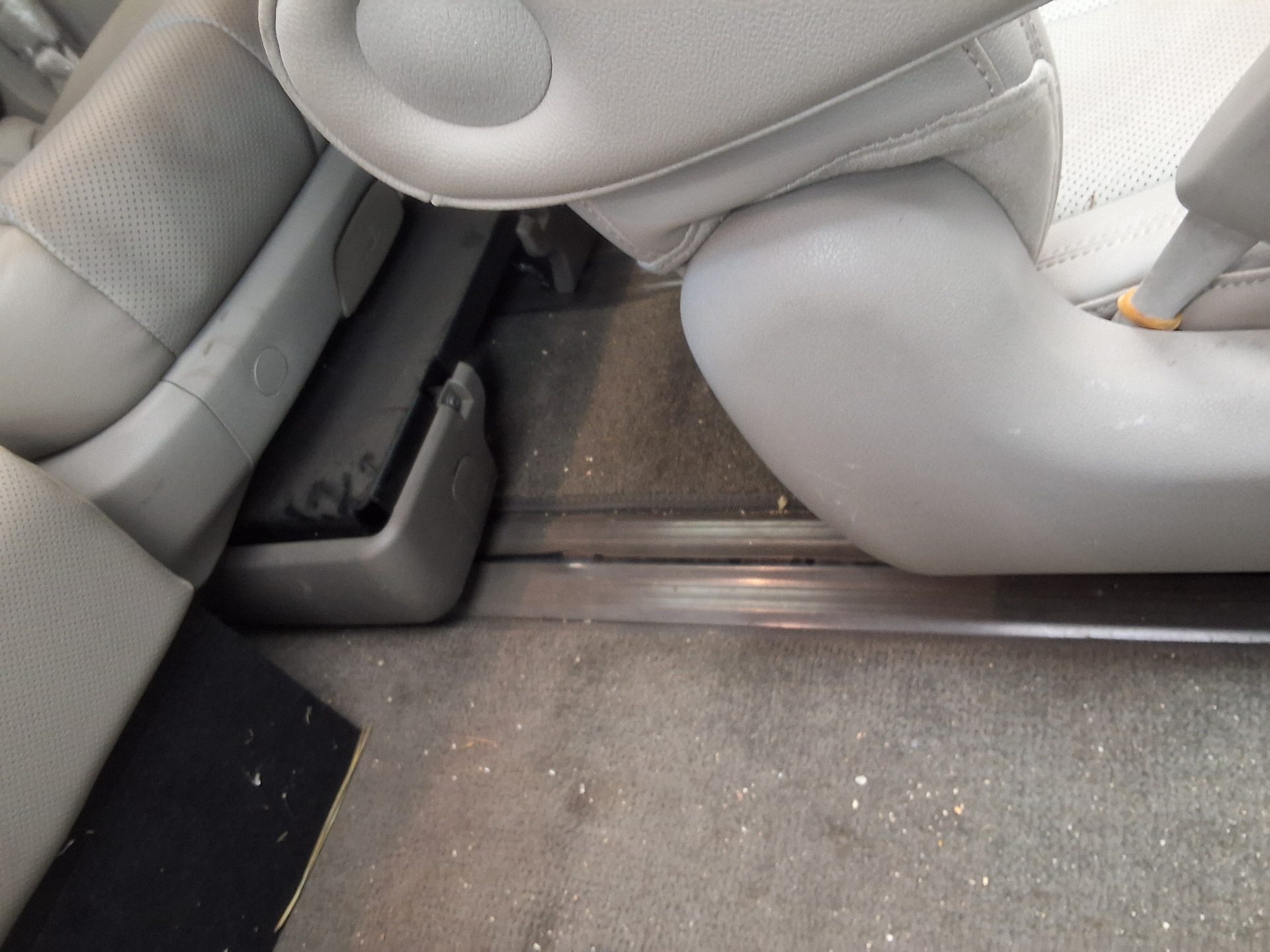 KIA ALL NEW CARNIVAL 9-SEATER DIESEL NOBLESSE 2015 - zdjęcie 27