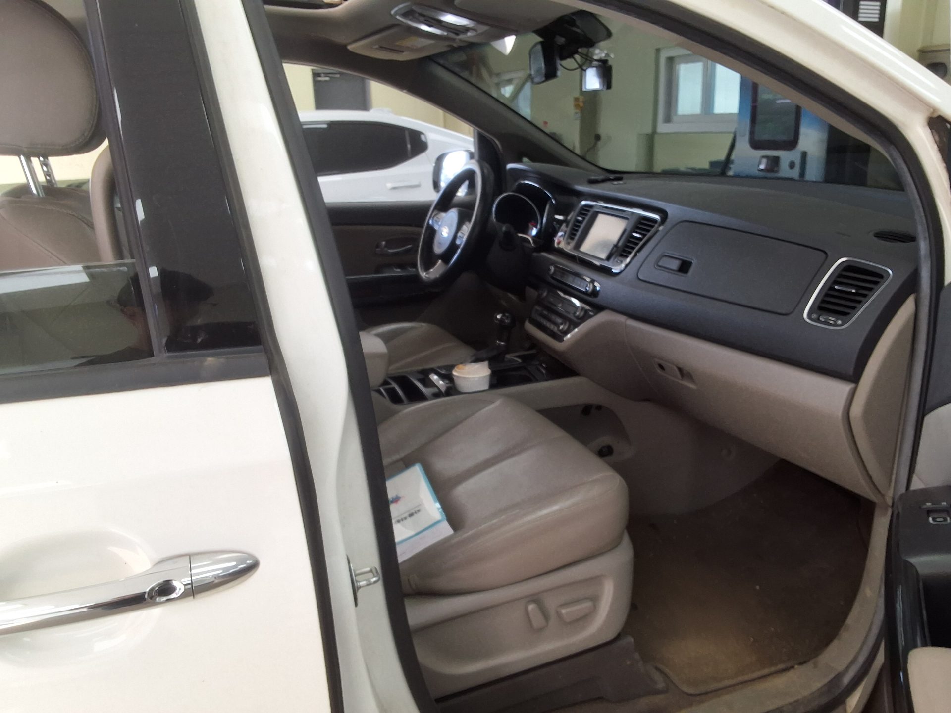 KIA ALL NEW CARNIVAL 9-SEATER DIESEL NOBLESSE 2015 - zdjęcie 15