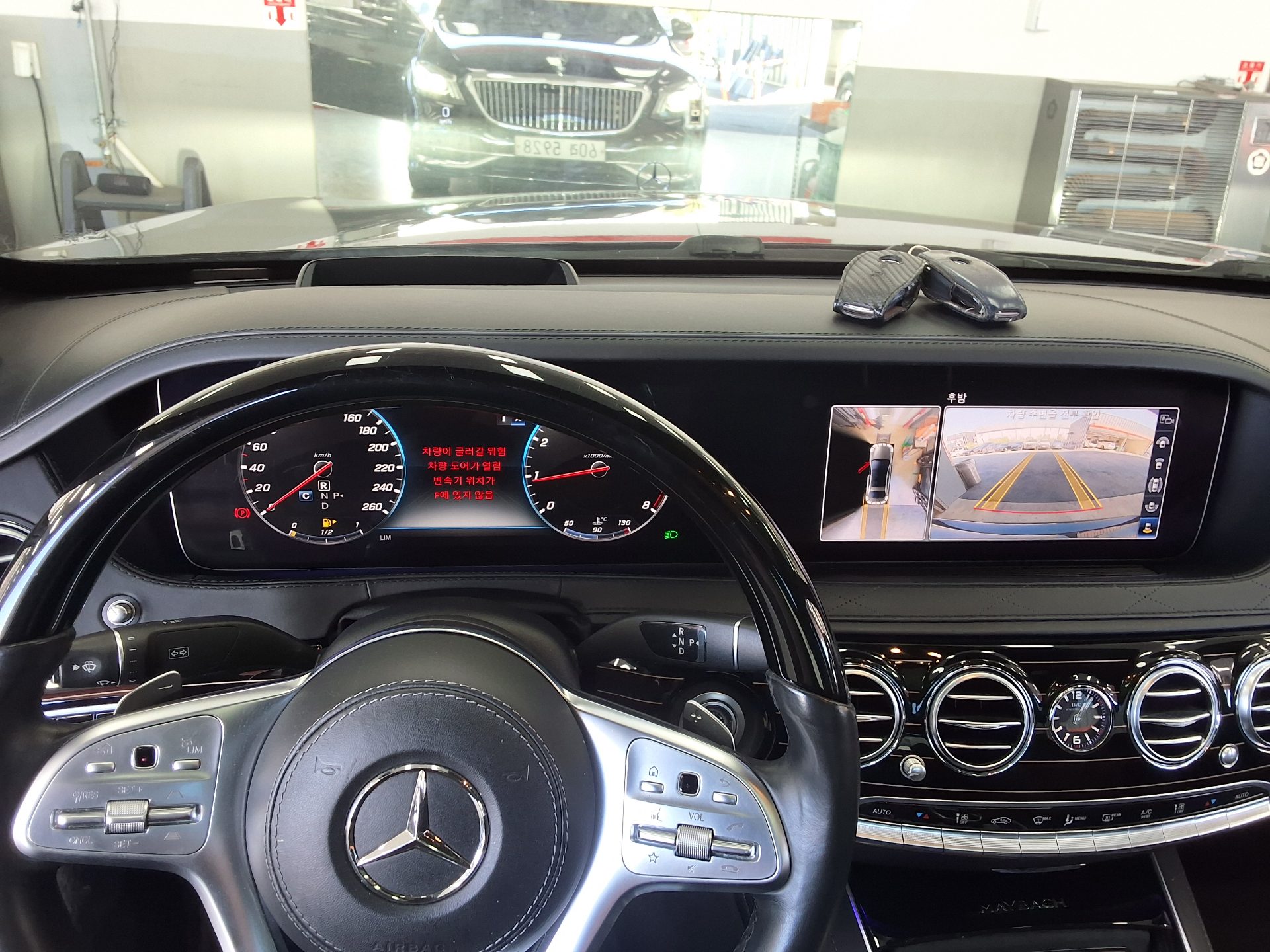 MERCEDES-BENZ S-CLASS (6TH GEN) MAYBACH S560 4MATIC 2019 - zdjęcie 17