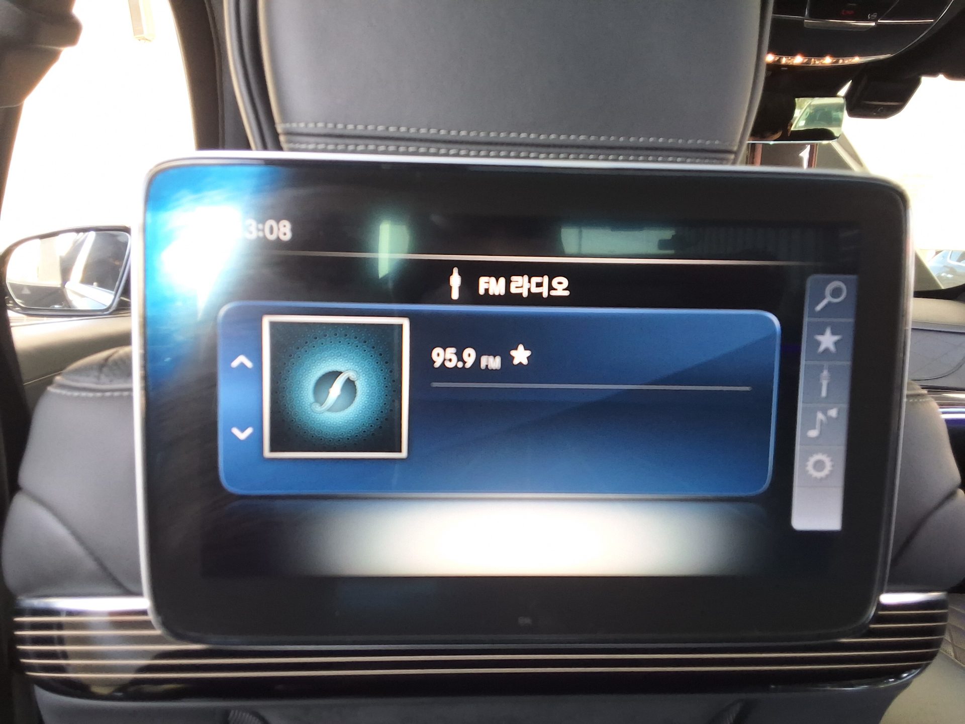 MERCEDES-BENZ S-CLASS (6TH GEN) MAYBACH S560 4MATIC 2019 - zdjęcie 26