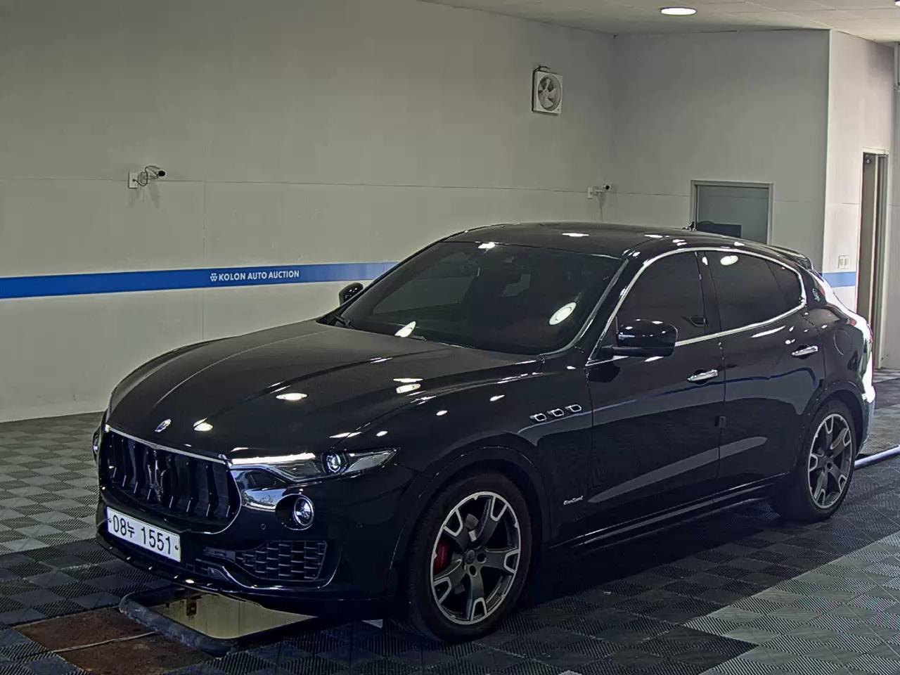 MASERATI LEVANTE 3.0 DIESEL 2018 - zdjęcie 2