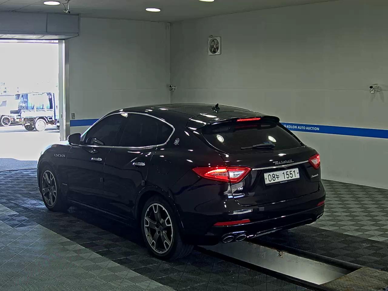 MASERATI LEVANTE 3.0 DIESEL 2018 - zdjęcie 6