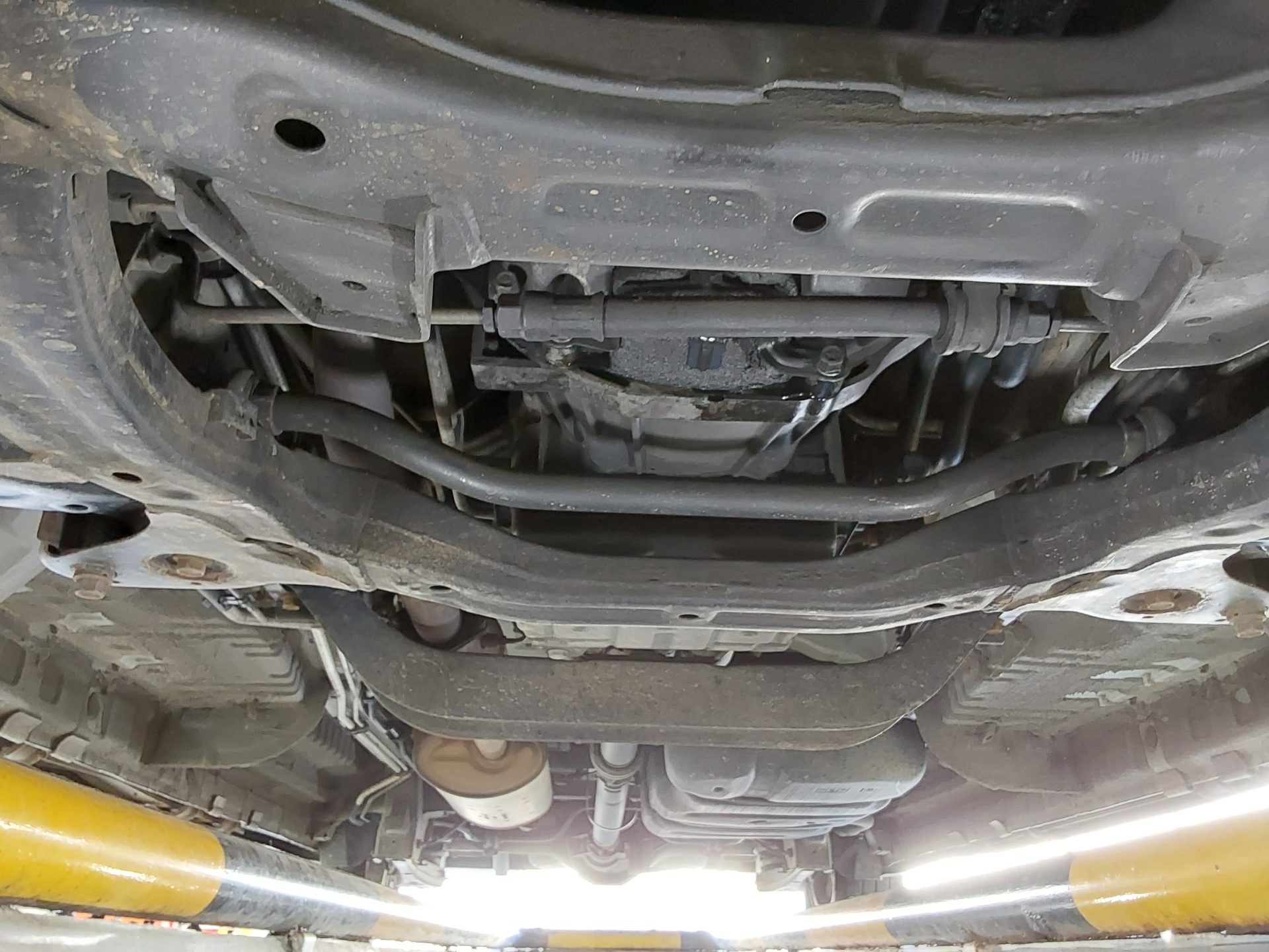 HYUNDAI GRAND STAREX 11-SEATER DIESEL HVX VIP PACK 2015 - zdjęcie 19