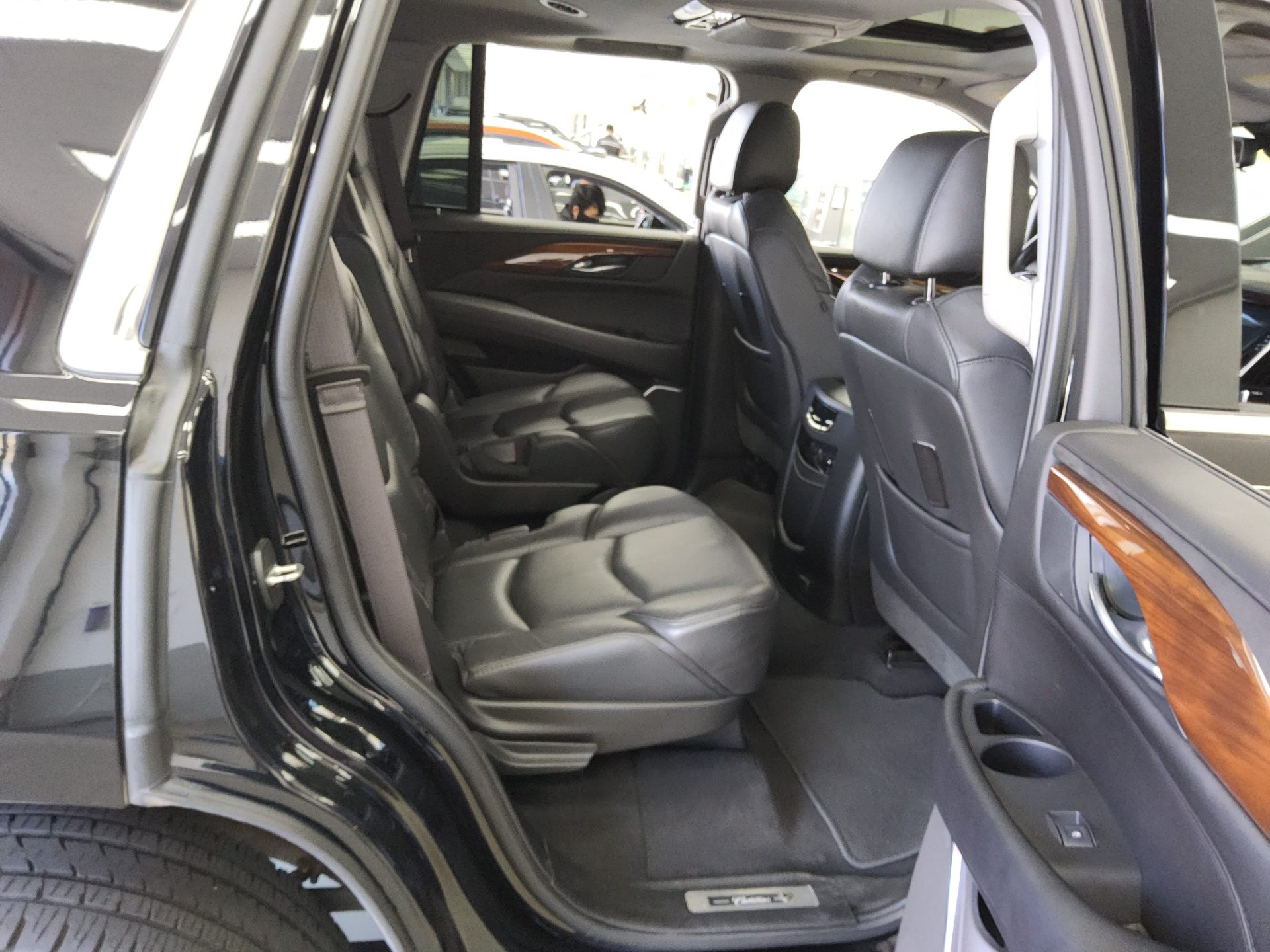 CADILLAC ESCALADE (4TH GEN) 6.2 V8 2017 - zdjęcie 13