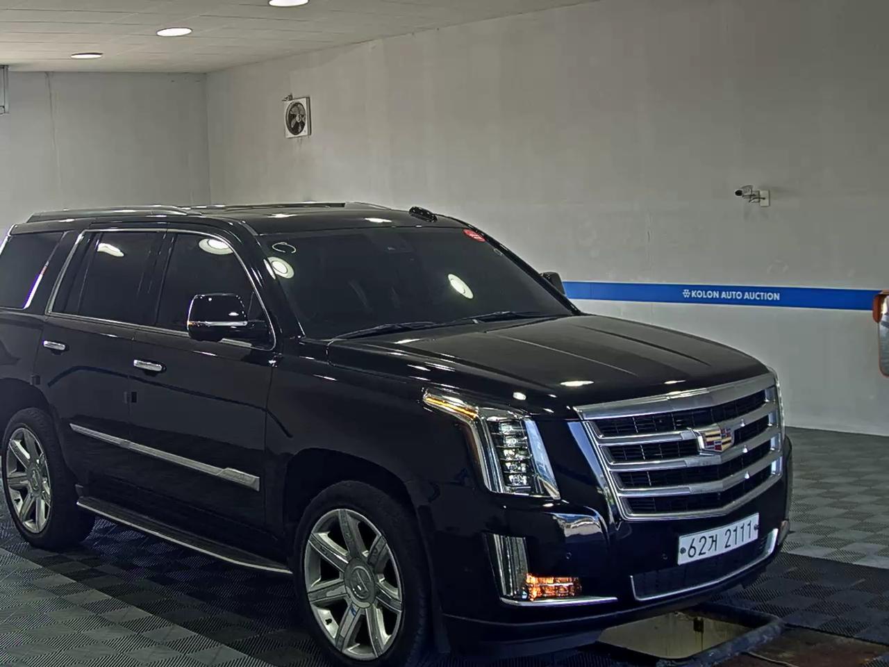 CADILLAC ESCALADE (4TH GEN) 6.2 V8 2017 - zdjęcie 3