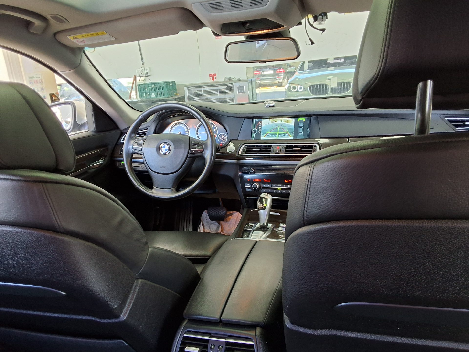 BMW 7 SERIES (5TH GEN) 740i 2012 - zdjęcie 11