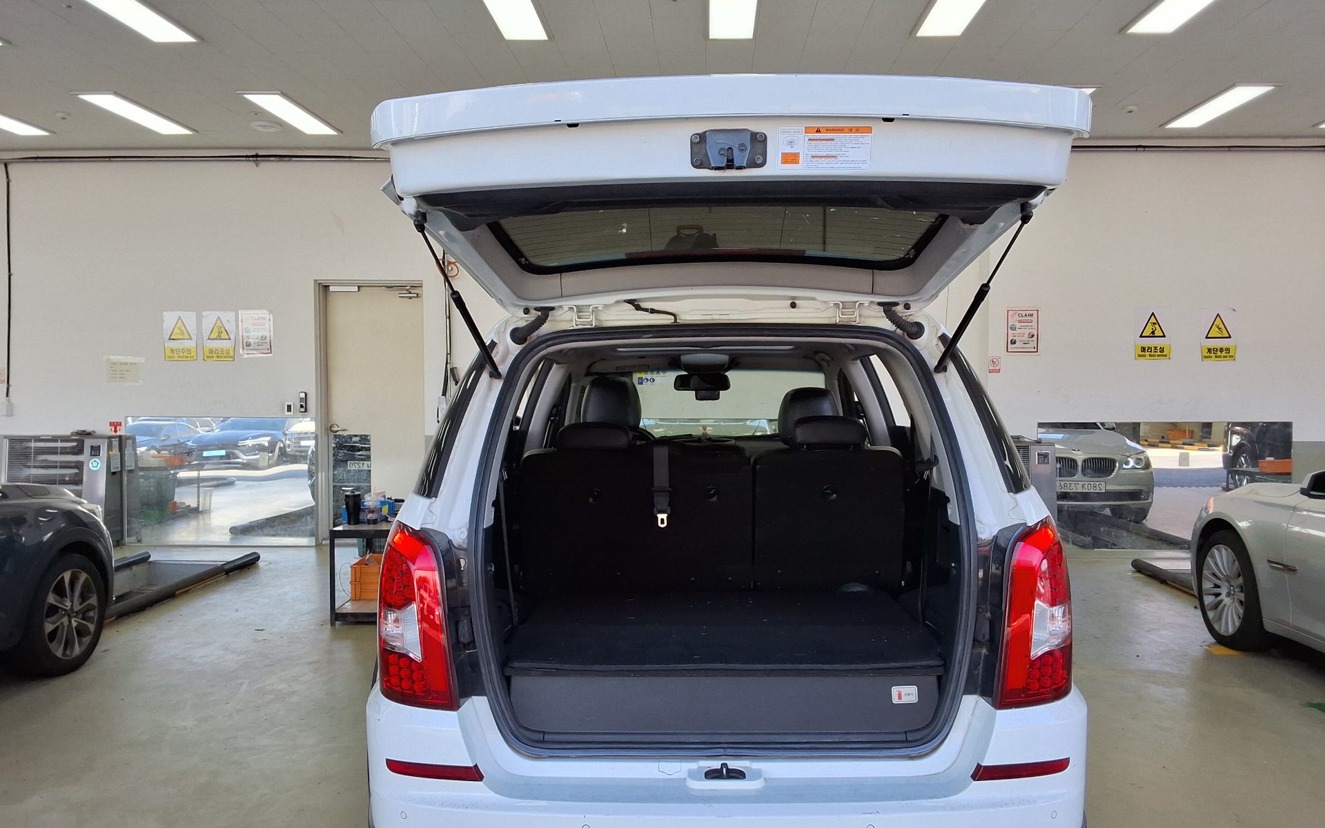 KG MOBILITY (SSANGYONG) REXTON W 2.2 2WD RX7 LUXURY 2016 - zdjęcie 15