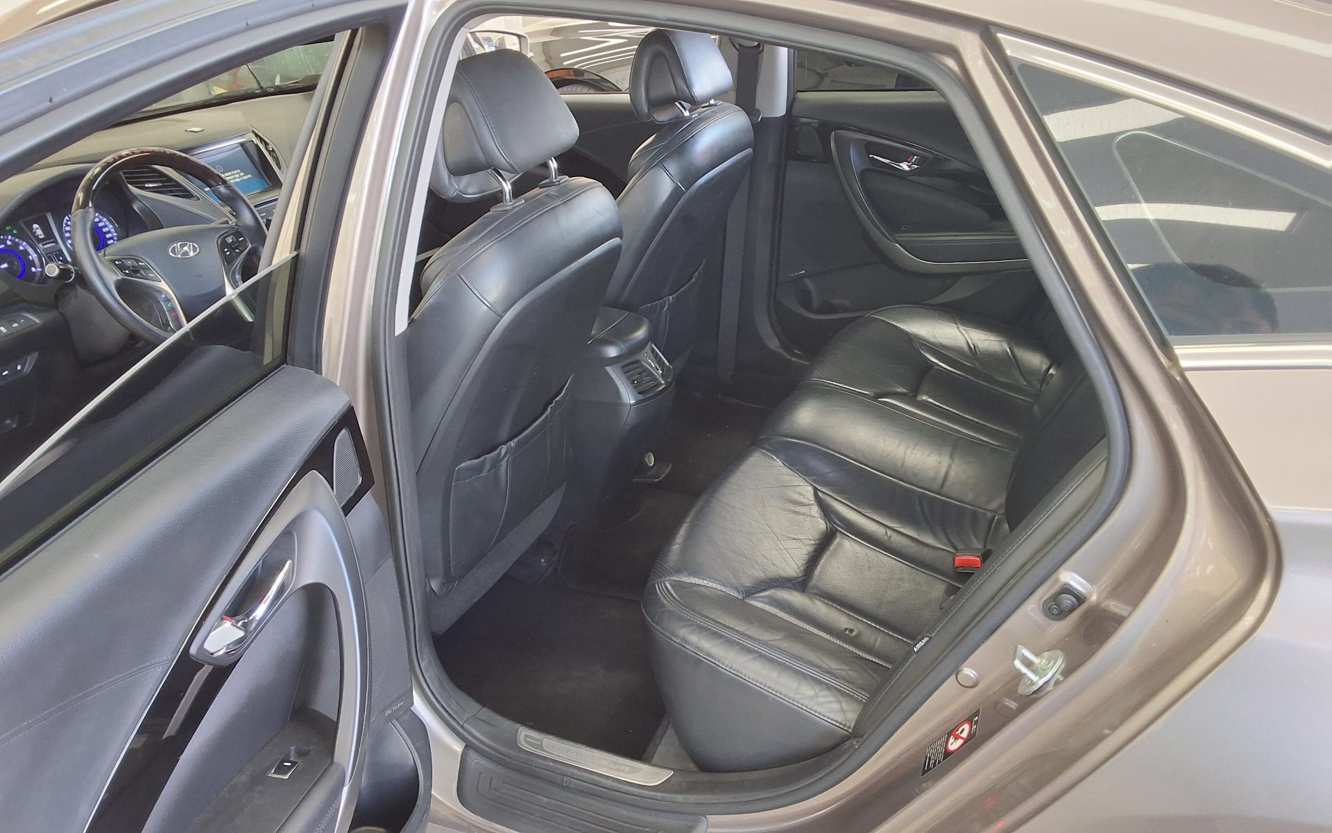 HYUNDAI GRANDEUR HG LPI DISABLED VEHICLE 2014 - zdjęcie 12