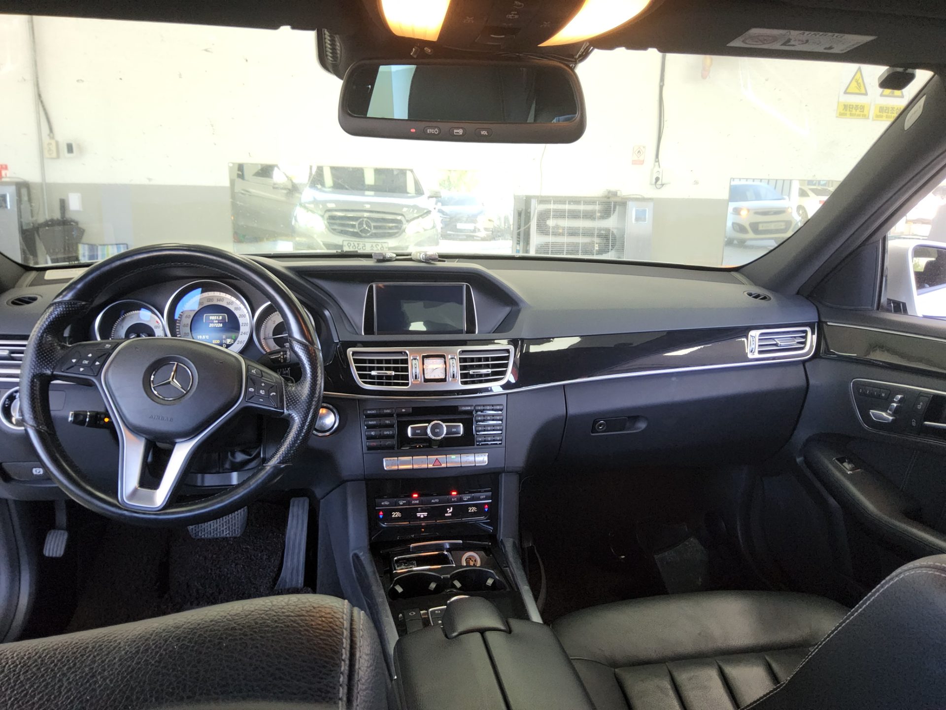 MERCEDES-BENZ E-CLASS (4TH GEN) E250 CDI 4MATIC 2014 - zdjęcie 11