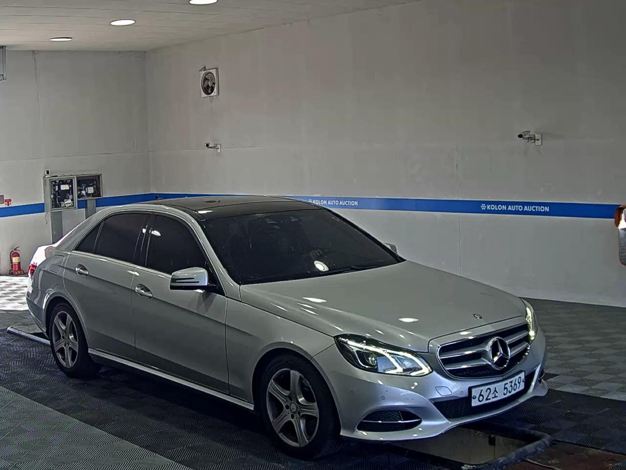 MERCEDES-BENZ E-CLASS (4TH GEN) E250 CDI 4MATIC 2014 - zdjęcie 3