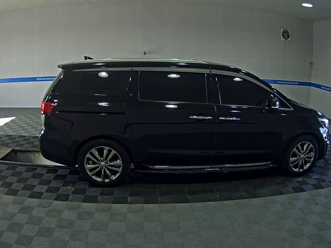 KIA ALL NEW CARNIVAL 9-SEATER DIESEL NOBLESSE 2018 - zdjęcie 4