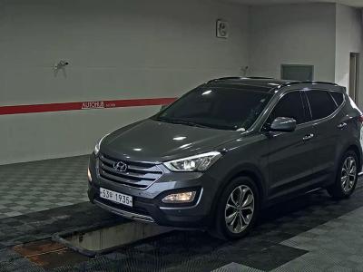 Hyundai Santa Fe 2014 — фото з SellCar Auction